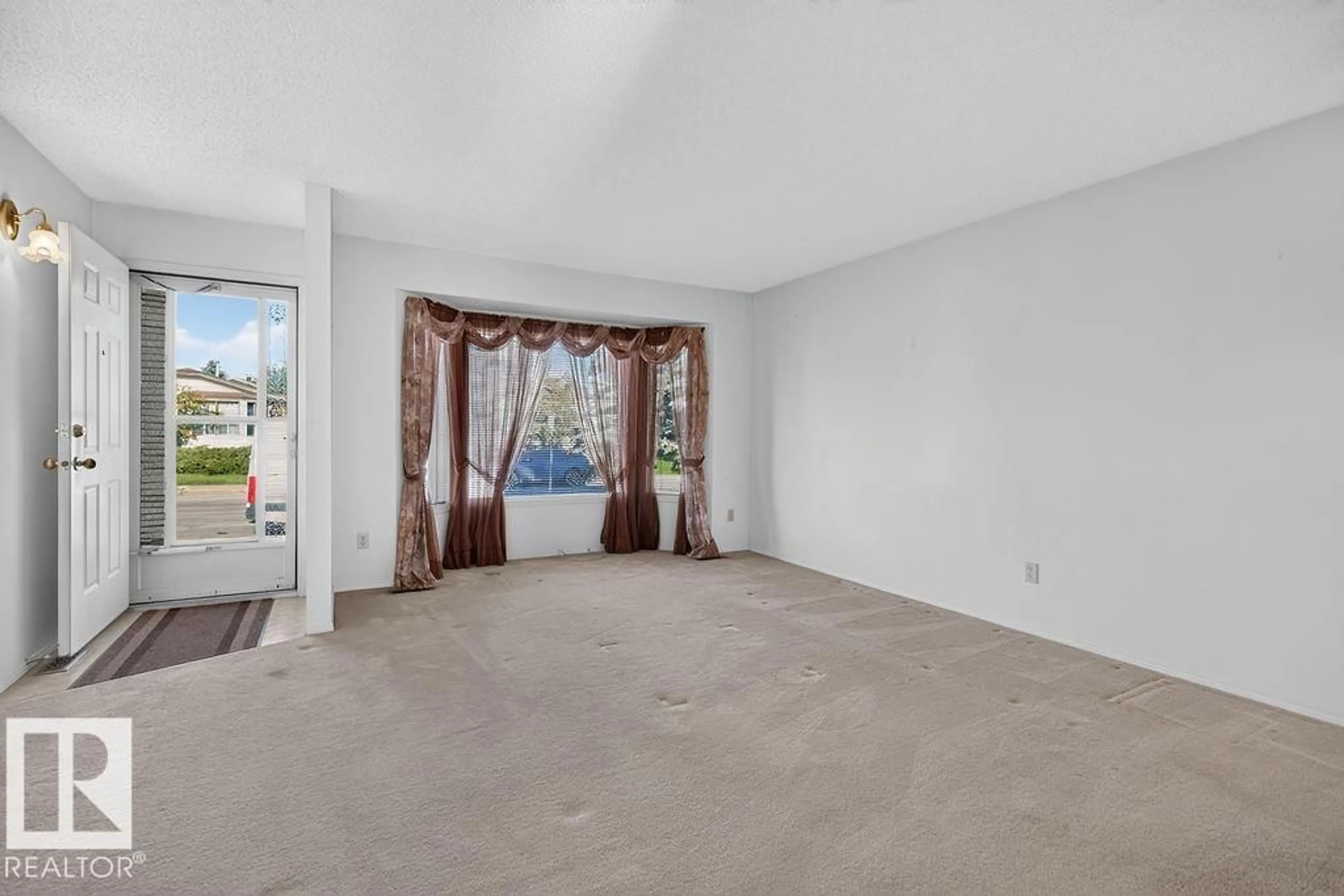 A pic of a room for 7423 188 ST, Edmonton Alberta T5T5J7