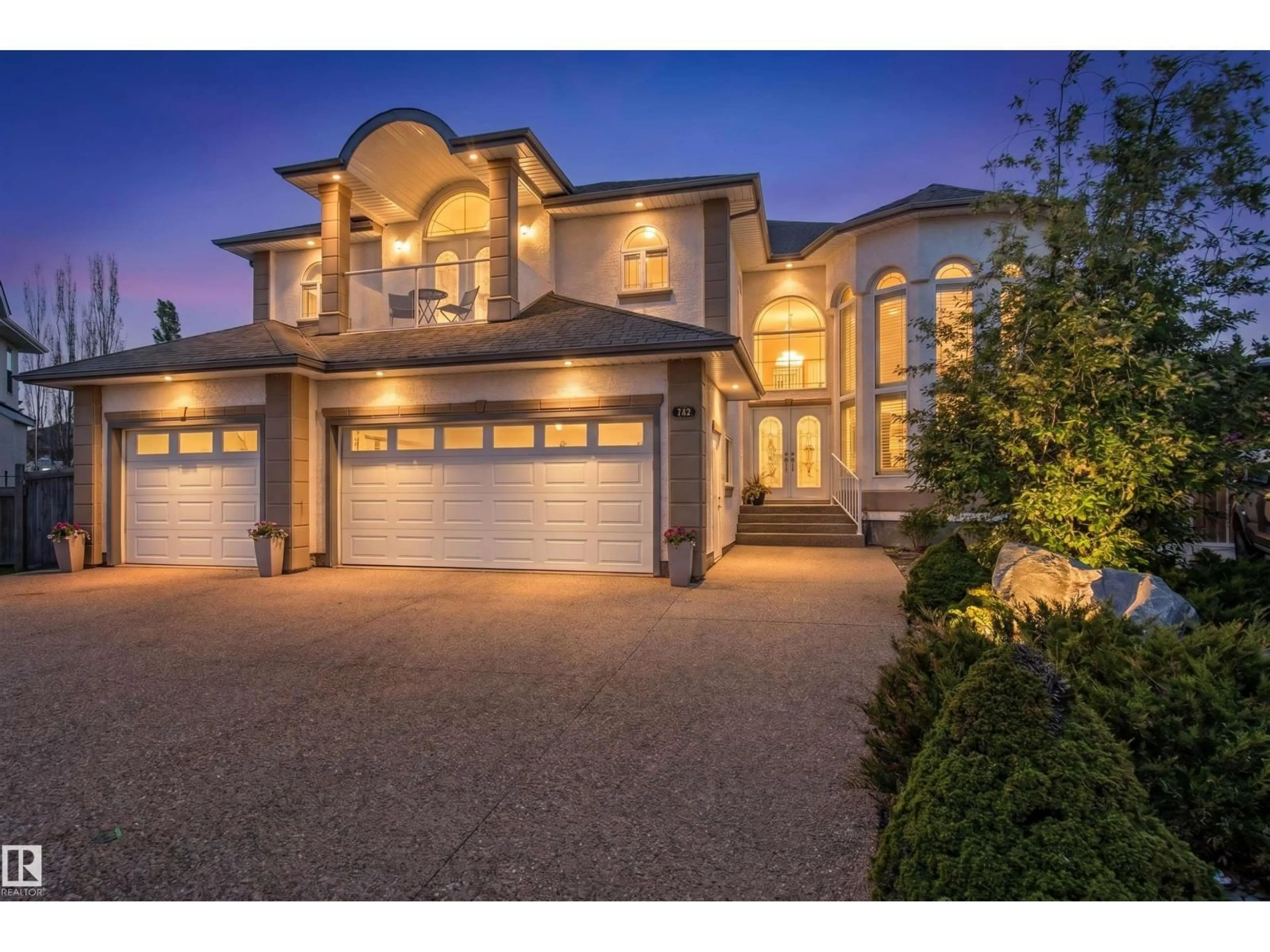 Unknown for SW - 703 107A ST, Edmonton Alberta T6W1G4