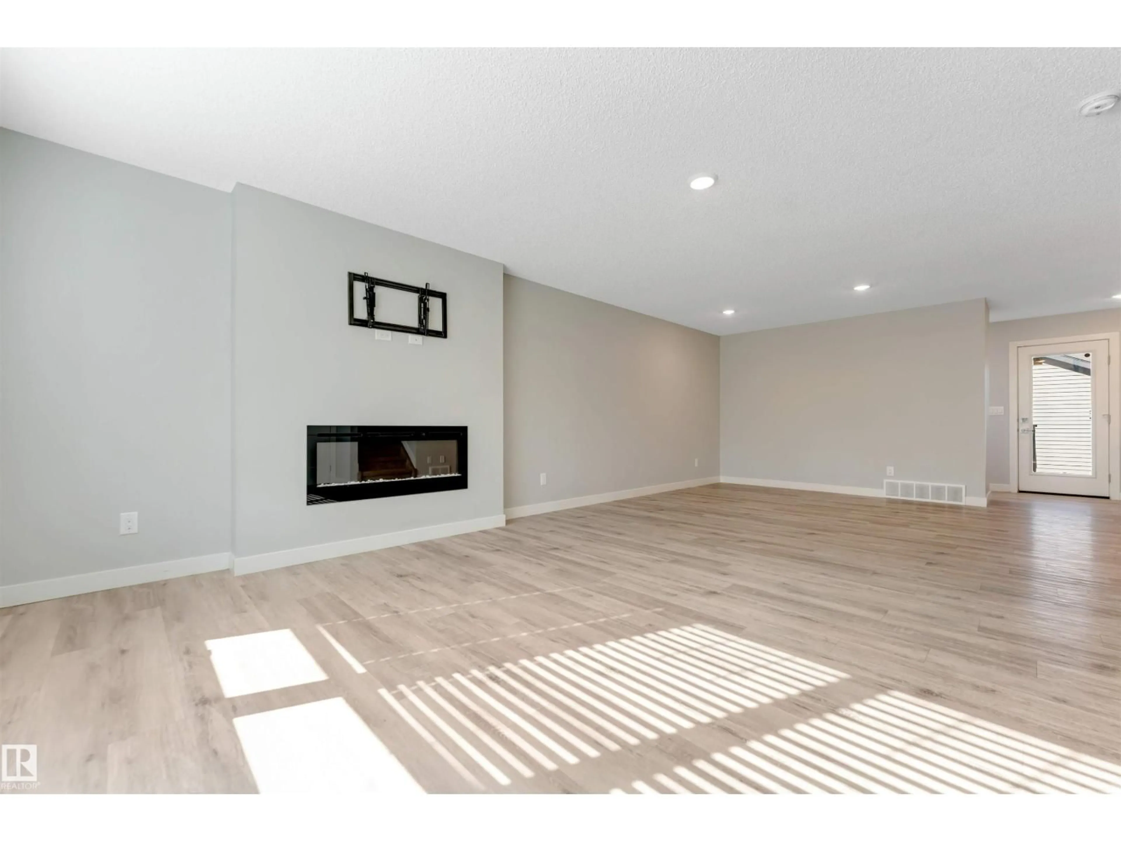 A pic of a room for 6466 177A AV, Edmonton Alberta T5Y3X2