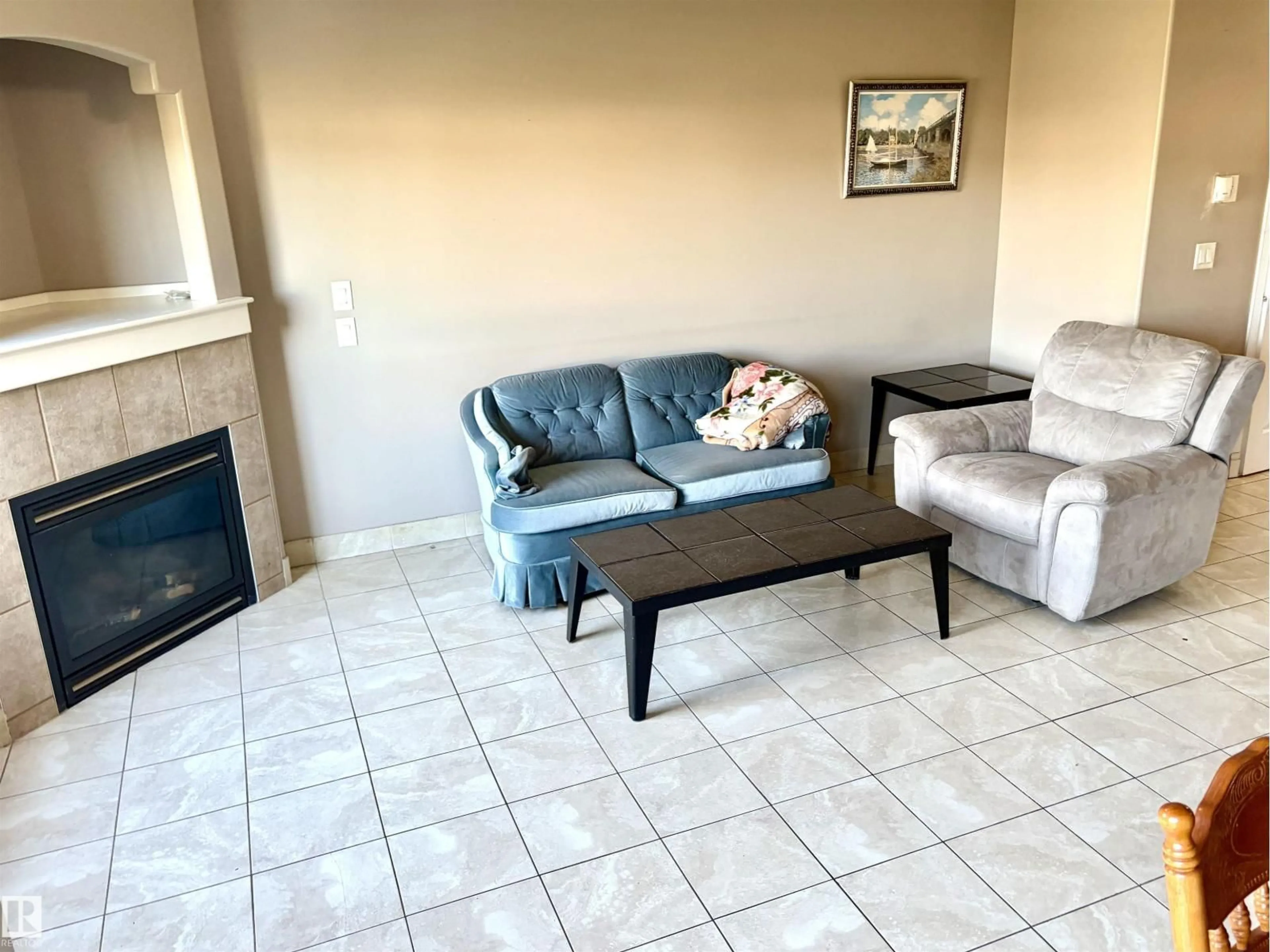 Living room with furniture, ceramic/tile floor for #17 - 16317 64 ST, Edmonton Alberta T5Y3M3