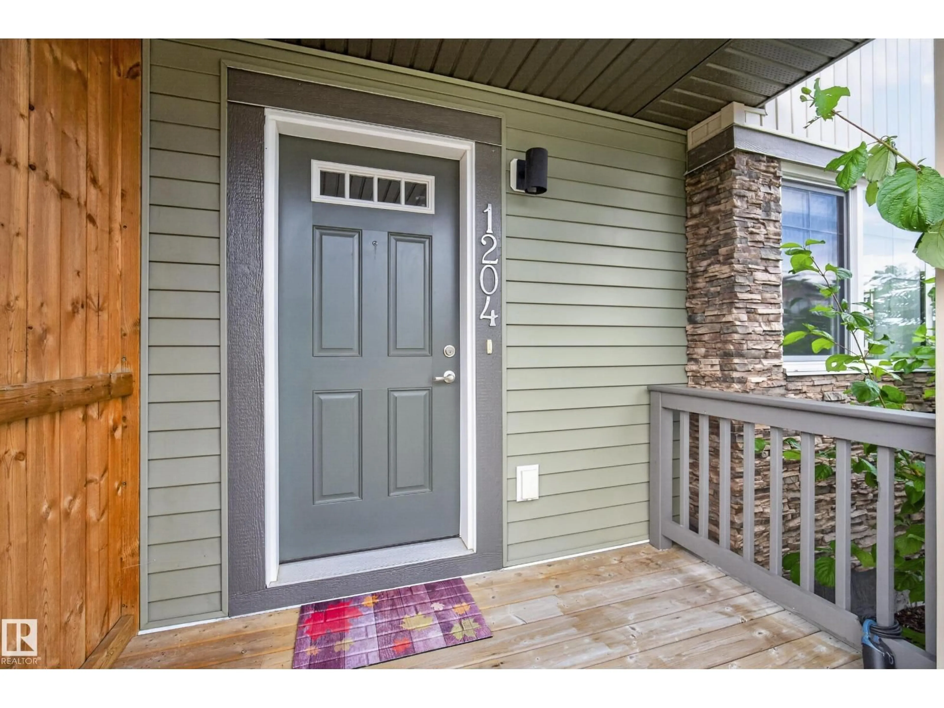 Indoor entryway for SW - 1204 163 ST, Edmonton Alberta T6W3K4