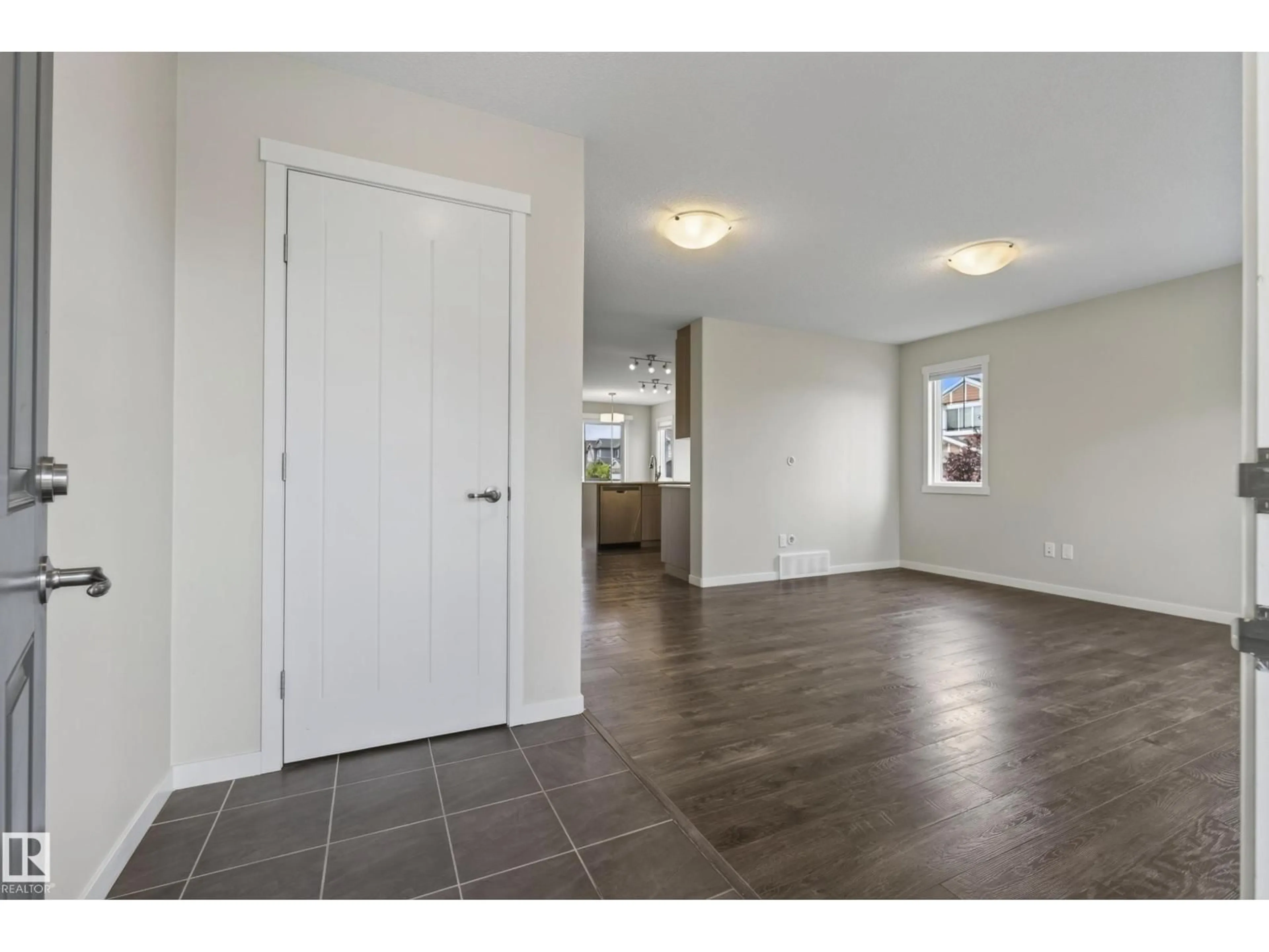 Indoor entryway for SW - 1204 163 ST, Edmonton Alberta T6W3K4