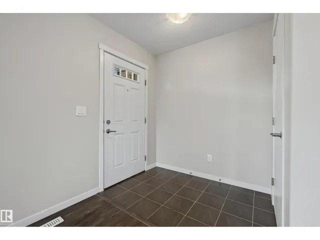 SW - 1204 163 ST, Edmonton 5