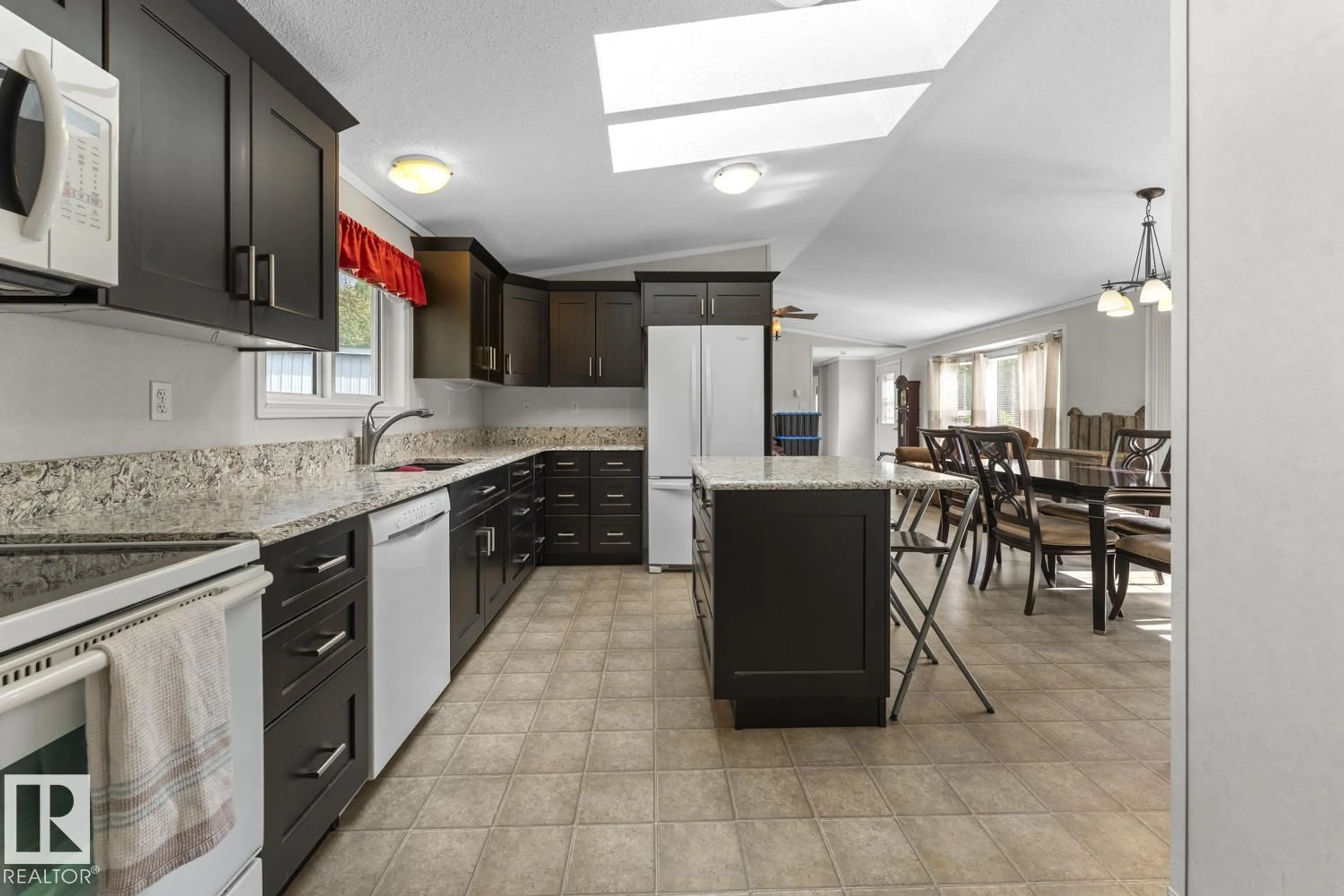 Open concept kitchen, ceramic/tile floor for 43018 TWP RD 643, Rural Bonnyville M.D. Alberta T9M1P3