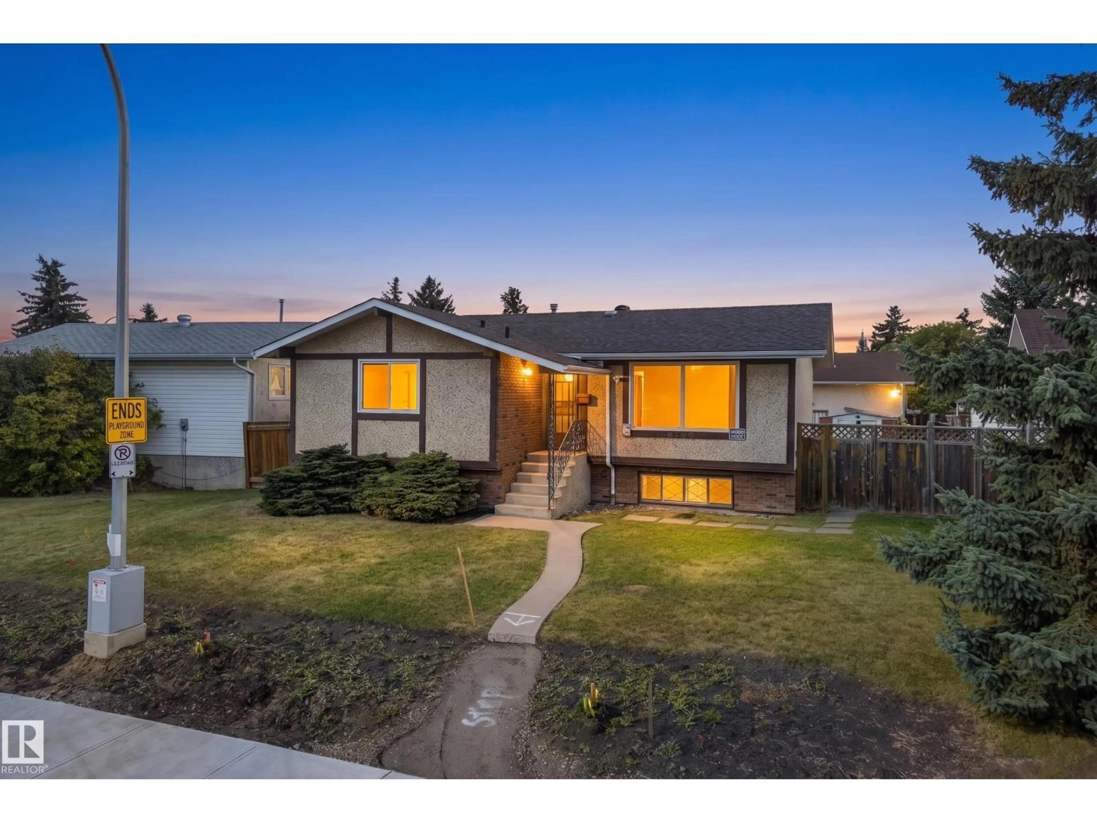 Unknown for 1908 62 ST, Edmonton Alberta T6L1L9