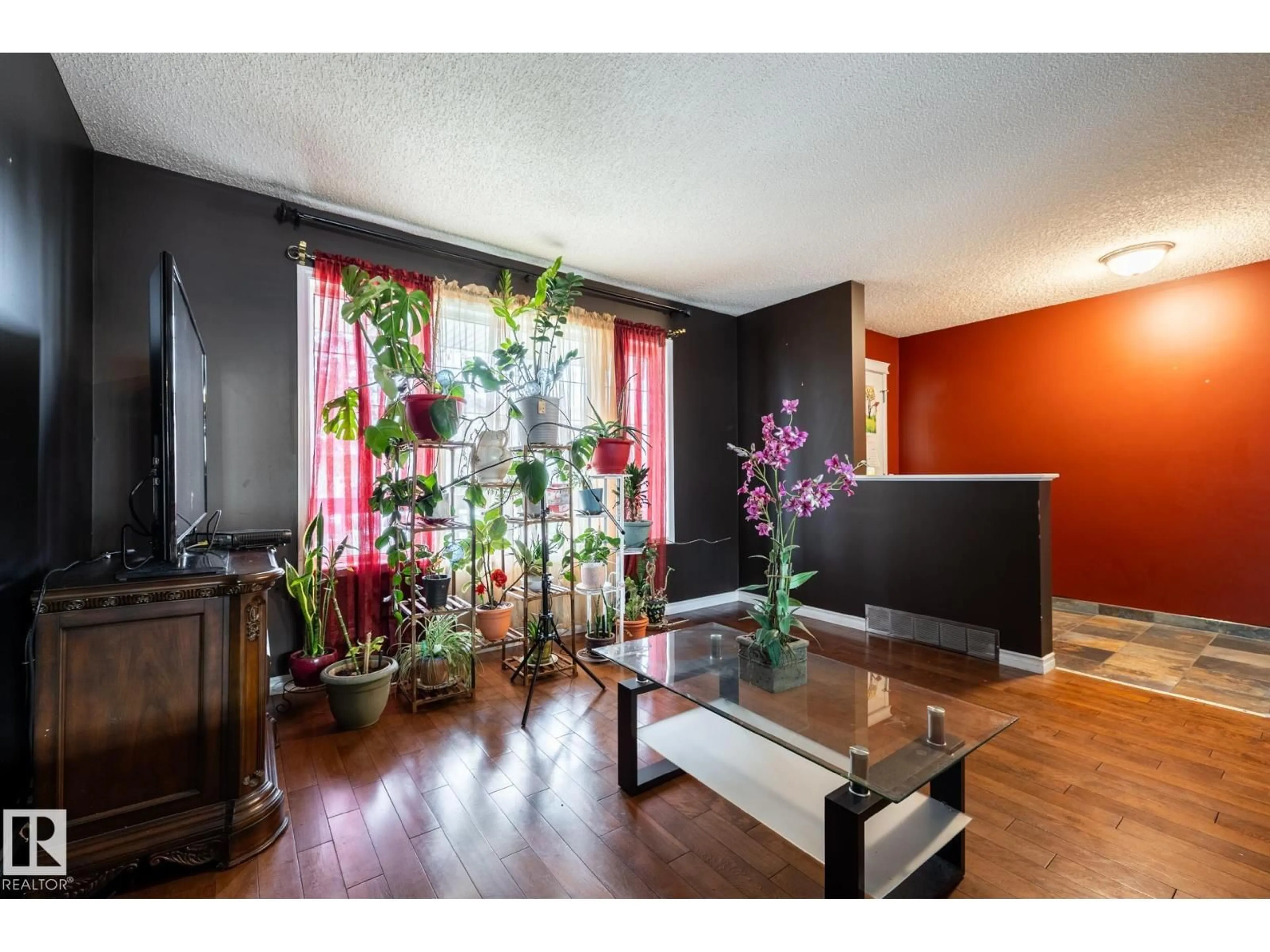 Unknown for 5907 203 ST, Edmonton Alberta T6M2Z3
