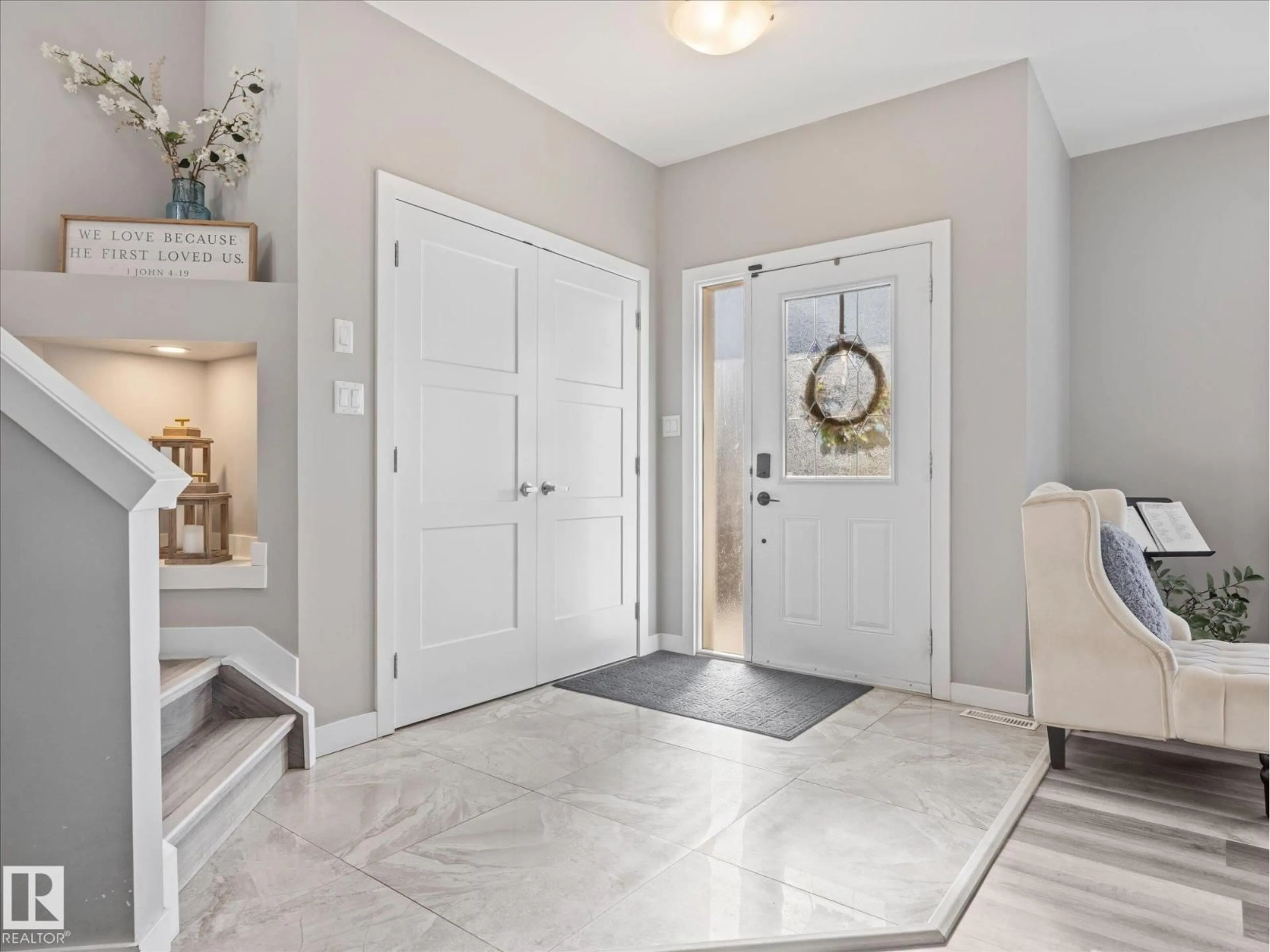 Indoor entryway for NW - 10625 96 ST, Edmonton Alberta T5H2J1