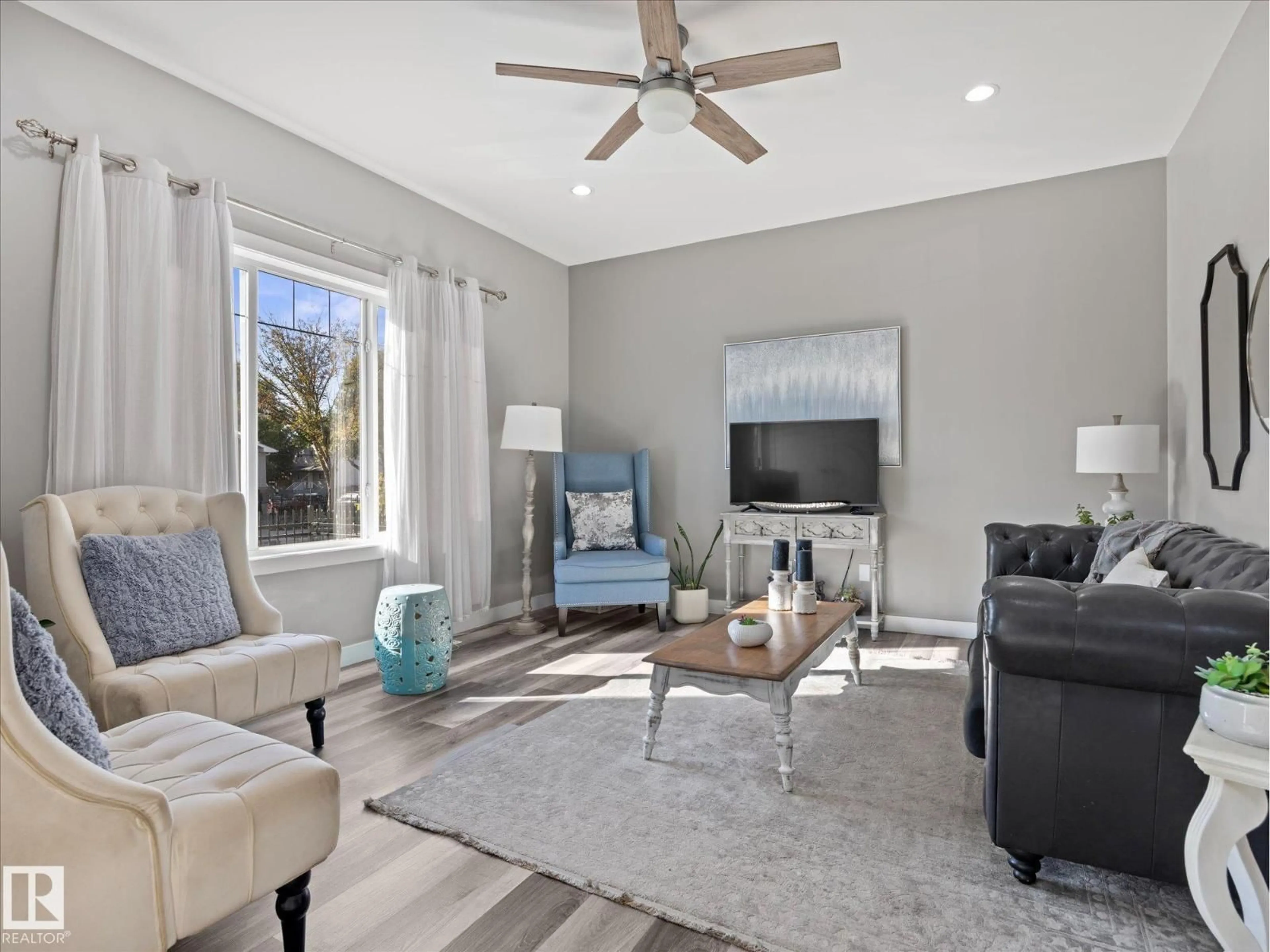 Living room with furniture, unknown for NW - 10625 96 ST, Edmonton Alberta T5H2J1