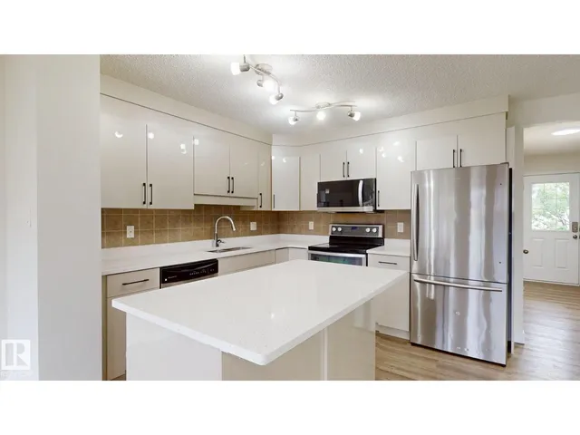 NW - 1150 37B AV, Edmonton 5