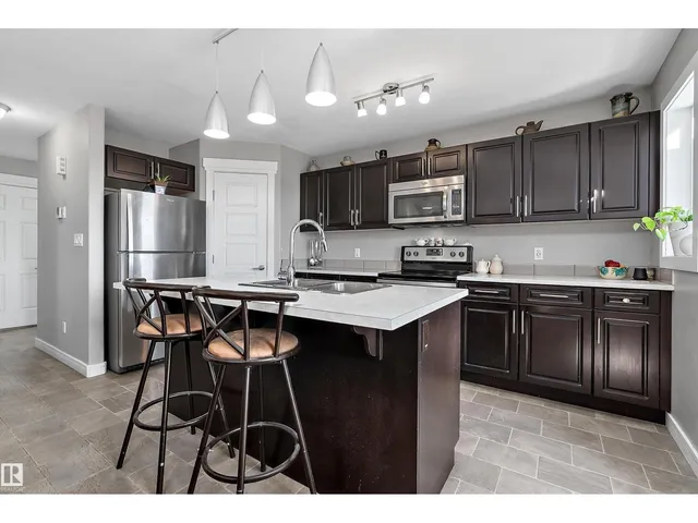 7 SANDALWOOD PL, Leduc 3