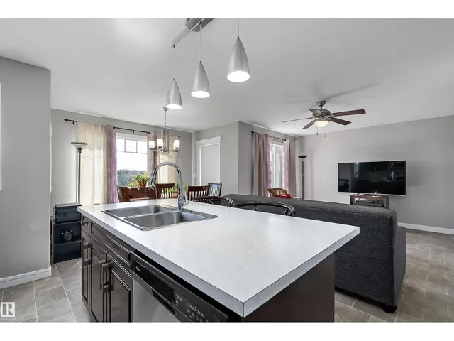 7 SANDALWOOD PL, Leduc 5