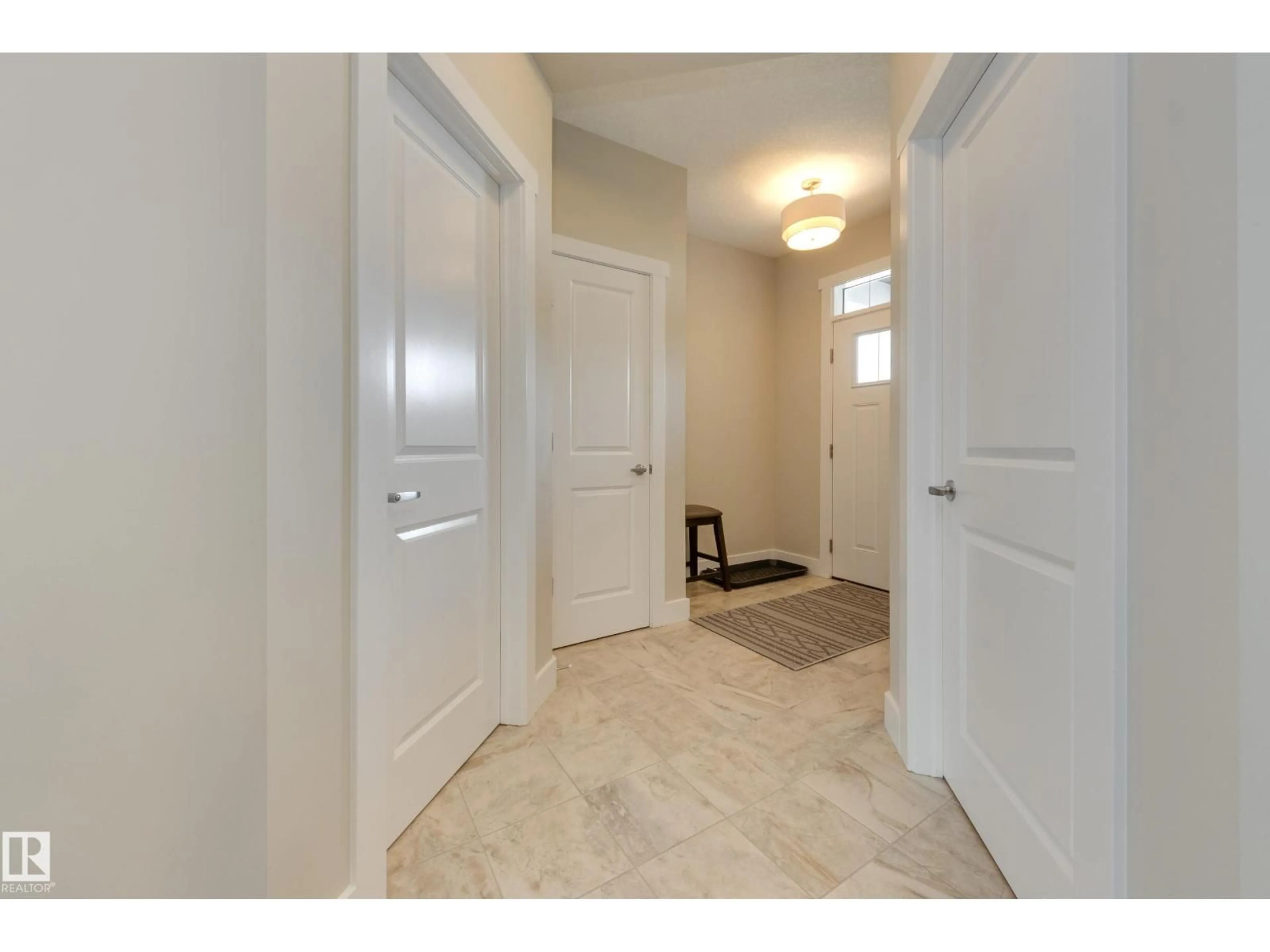 Indoor entryway for 8111 222 ST, Edmonton Alberta T5T7M6