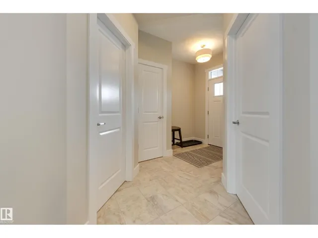 8111 222 ST, Edmonton 3