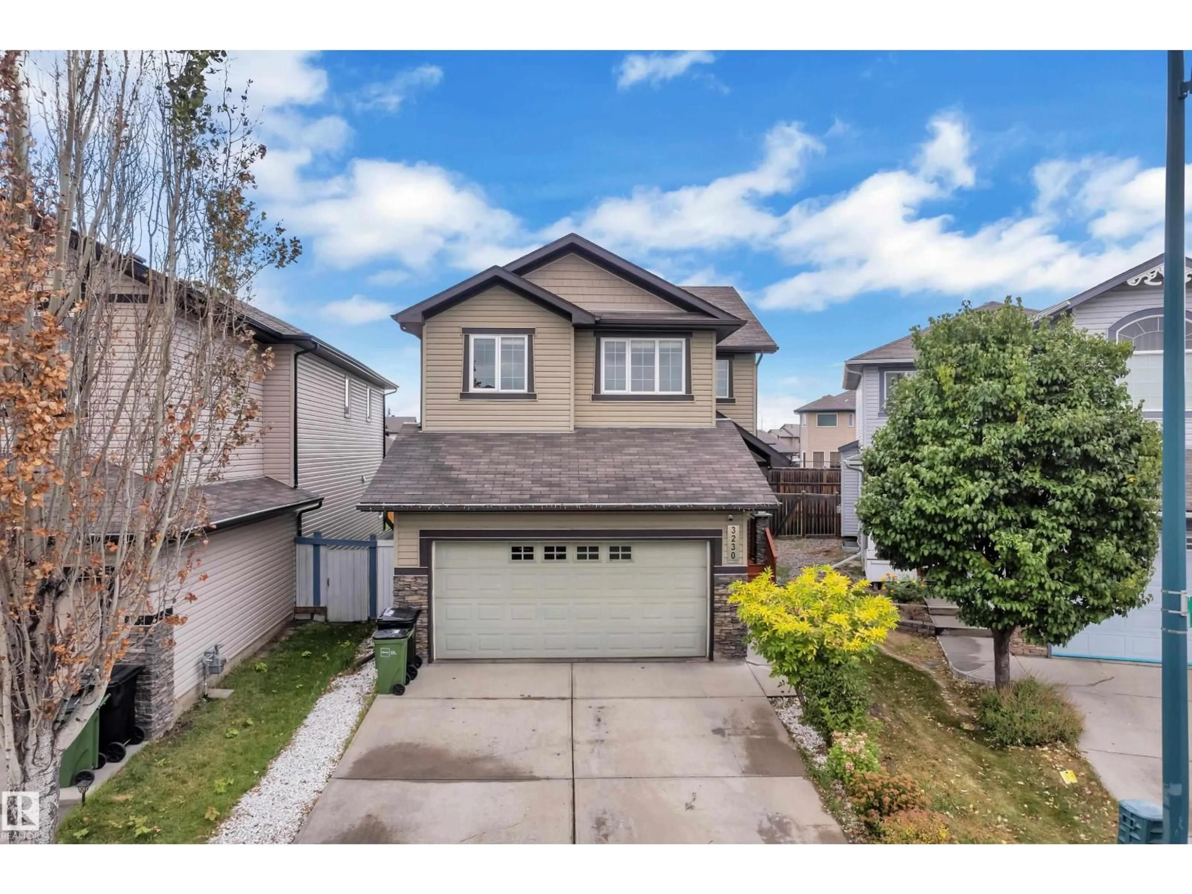 A pic from outside/outdoor area/front of a property/back of a property/a pic from drone, street for 3230 21A AV, Edmonton Alberta T6T0K5