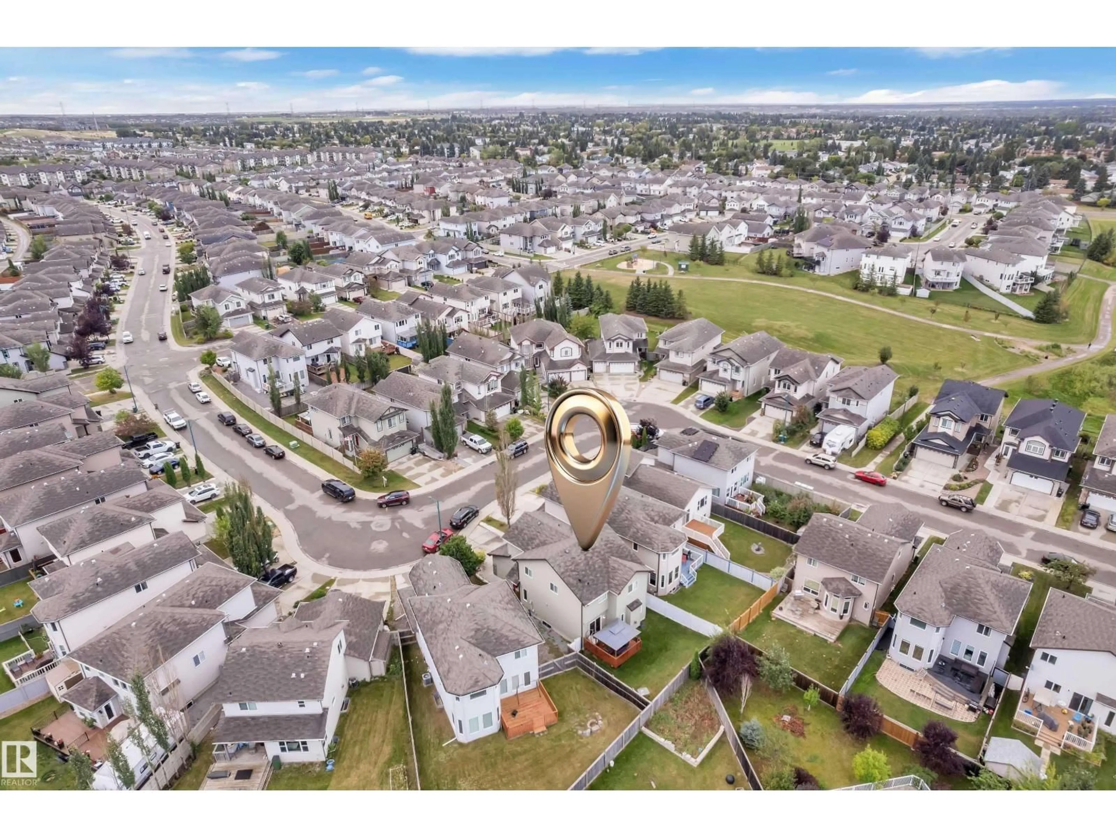 A pic from outside/outdoor area/front of a property/back of a property/a pic from drone, street for 3230 21A AV, Edmonton Alberta T6T0K5