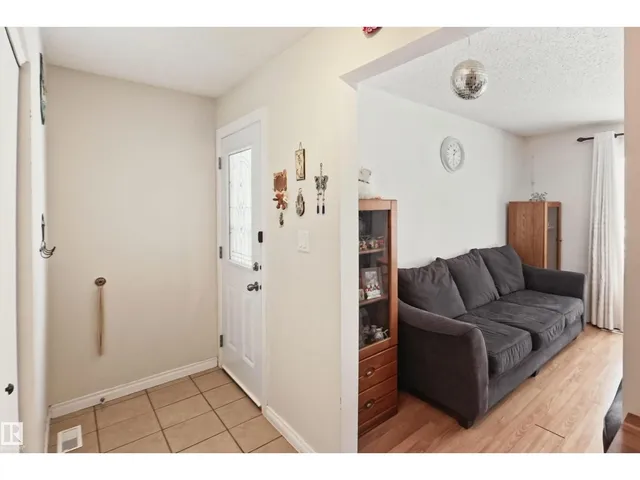 10031 173 AV, Edmonton 4