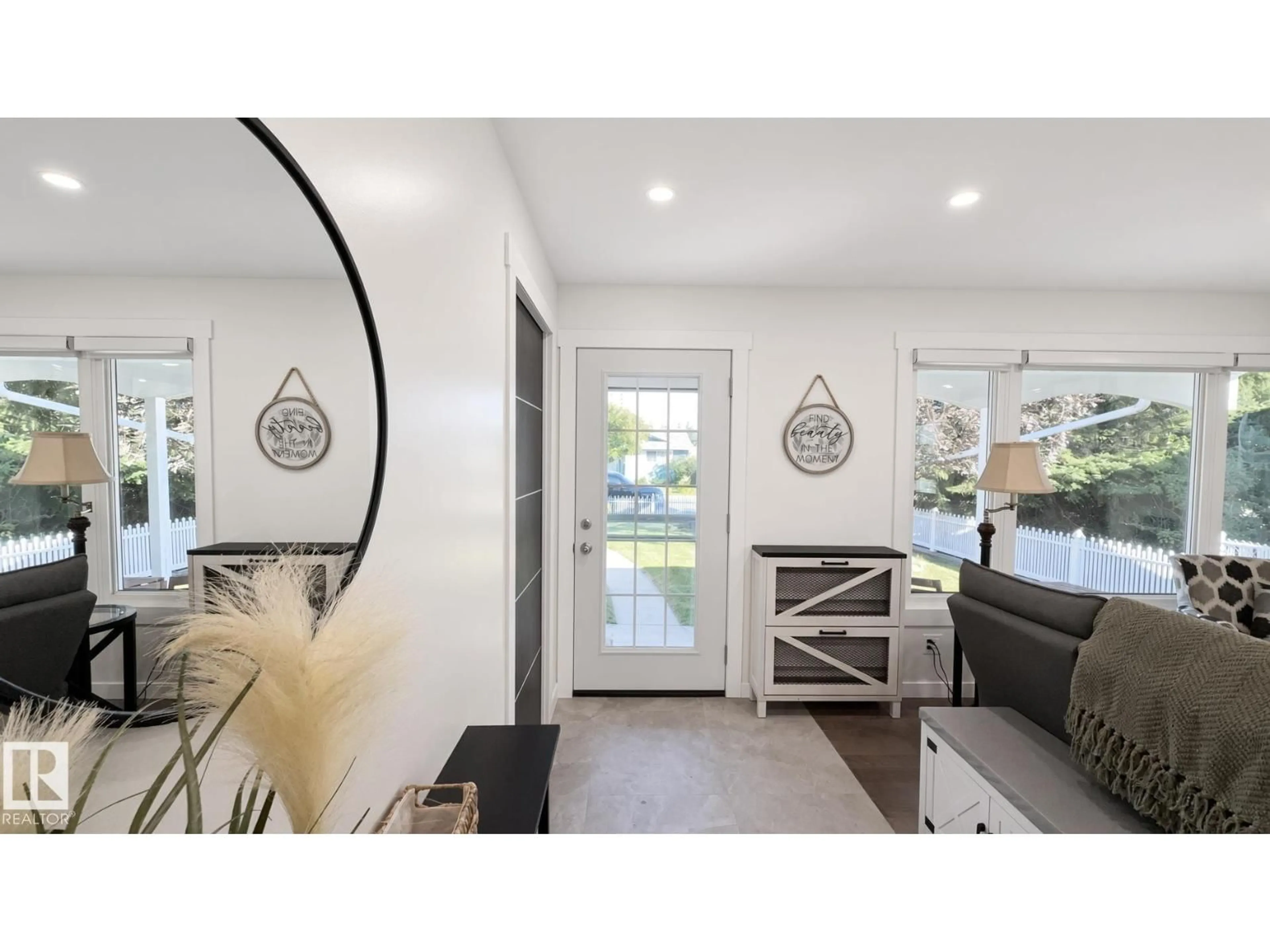Indoor entryway for NW - 3508 106A ST, Edmonton Alberta T6J1A8