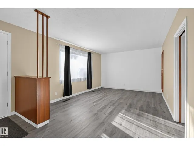 140 WILLOW ST, Sherwood Park 5