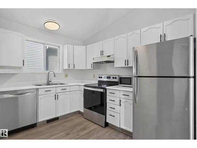 3722 34A AV NW, Edmonton 5
