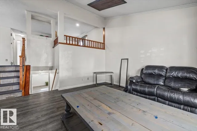 329 WARWICK RD, Edmonton 5