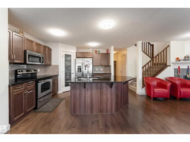 448 REED CR, Leduc 4