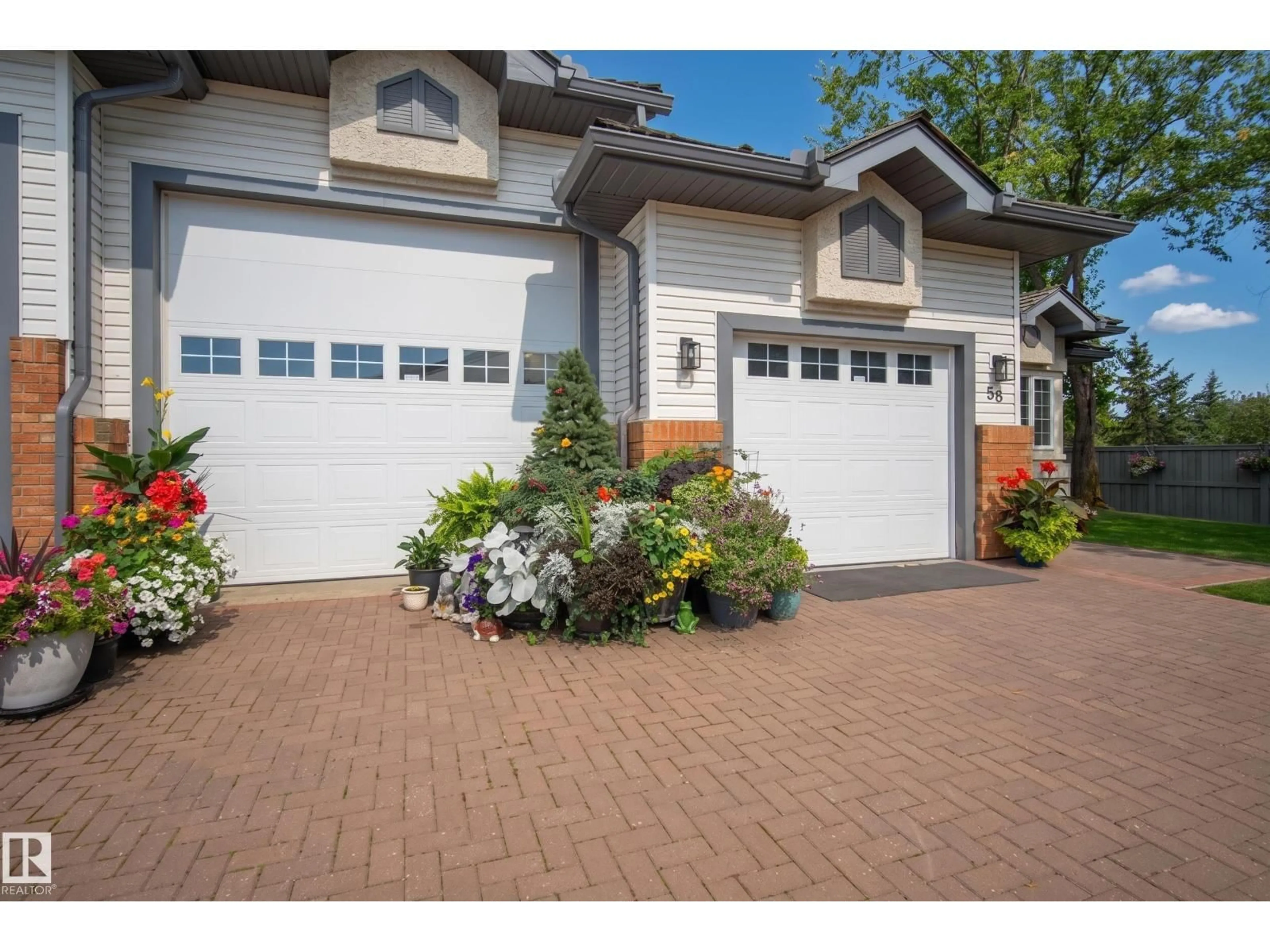 Unknown for 10 - 58 BLACKBURN DR, Edmonton Alberta T6W1C2
