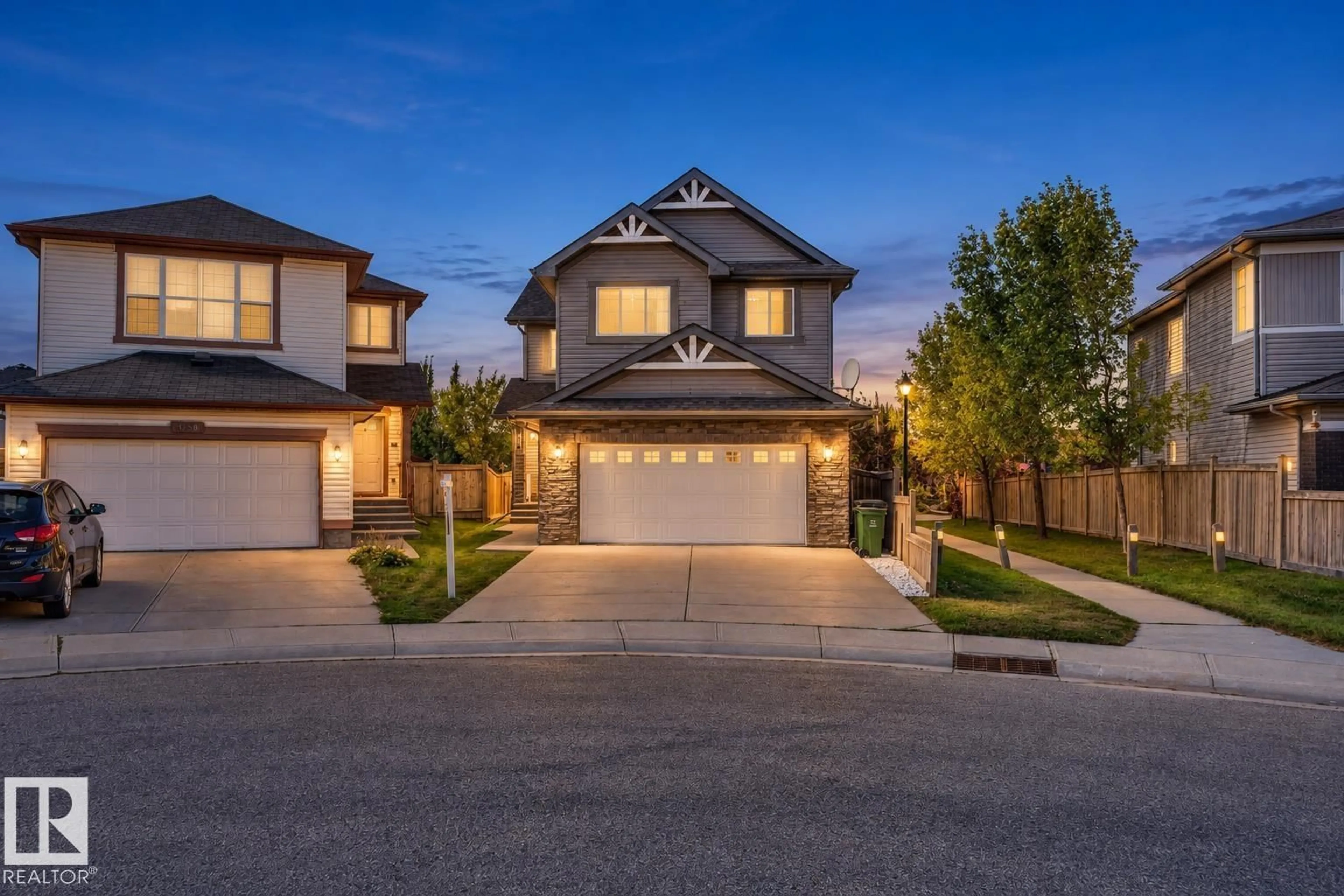 Unknown for 3662 13 ST NW, Edmonton Alberta T5T0J5