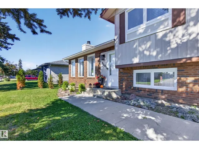 3606 37 AV, Leduc 2
