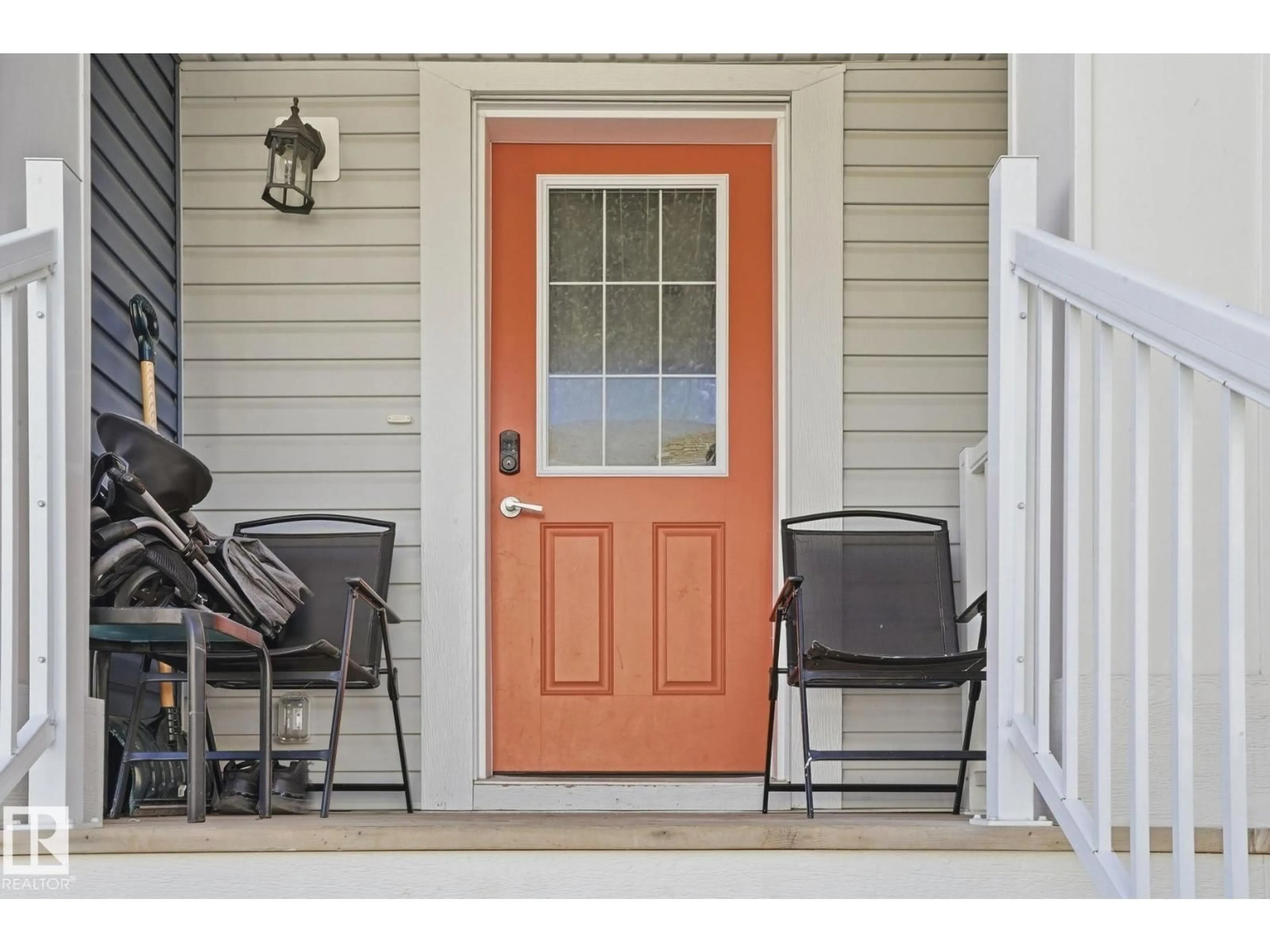 Indoor entryway for NW - 52 16335 84 ST, Edmonton Alberta T5Z0S2