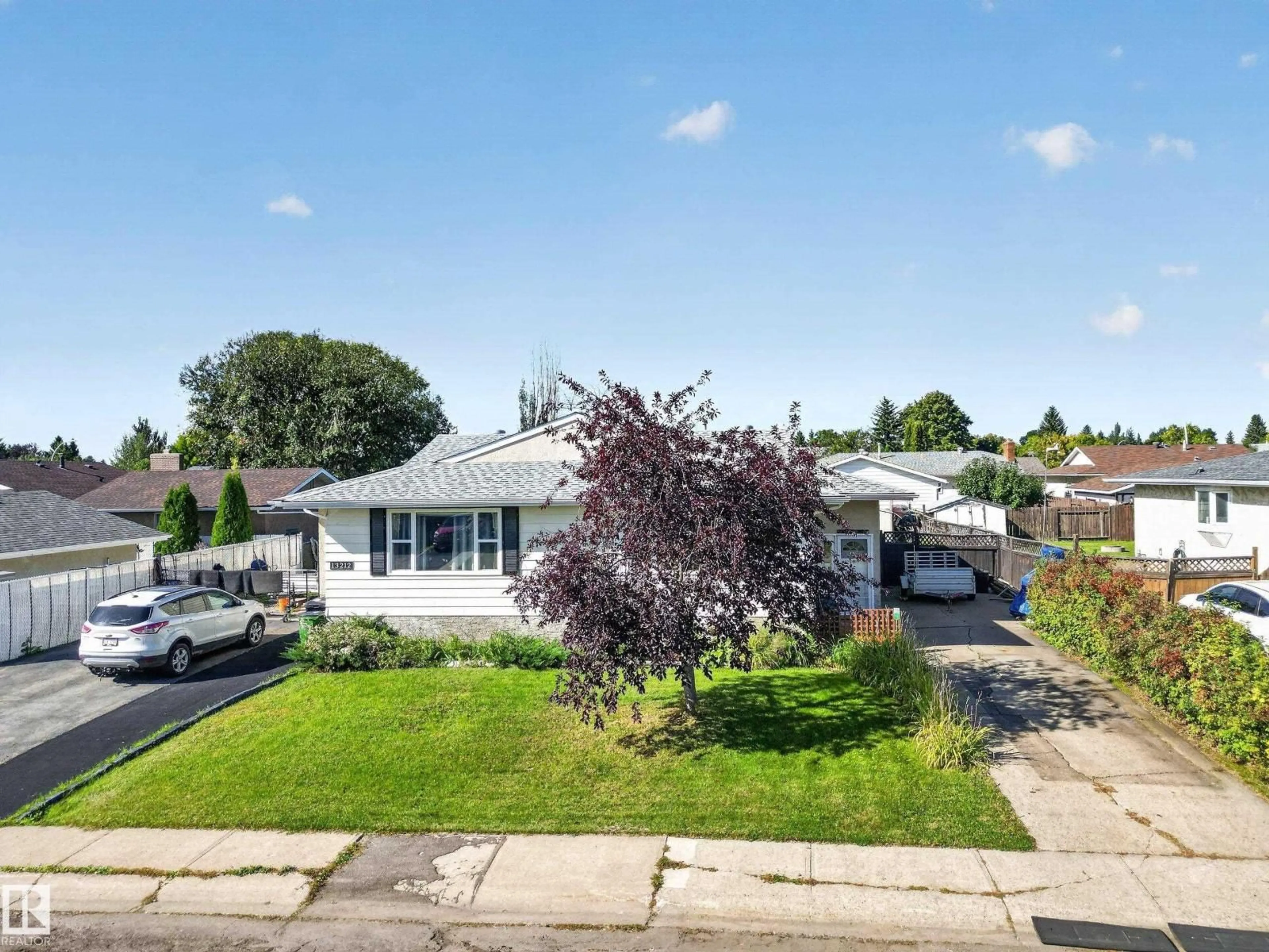 A pic from outside/outdoor area/front of a property/back of a property/a pic from drone, street for NW - 13214 38 ST, Edmonton Alberta T5A3G4