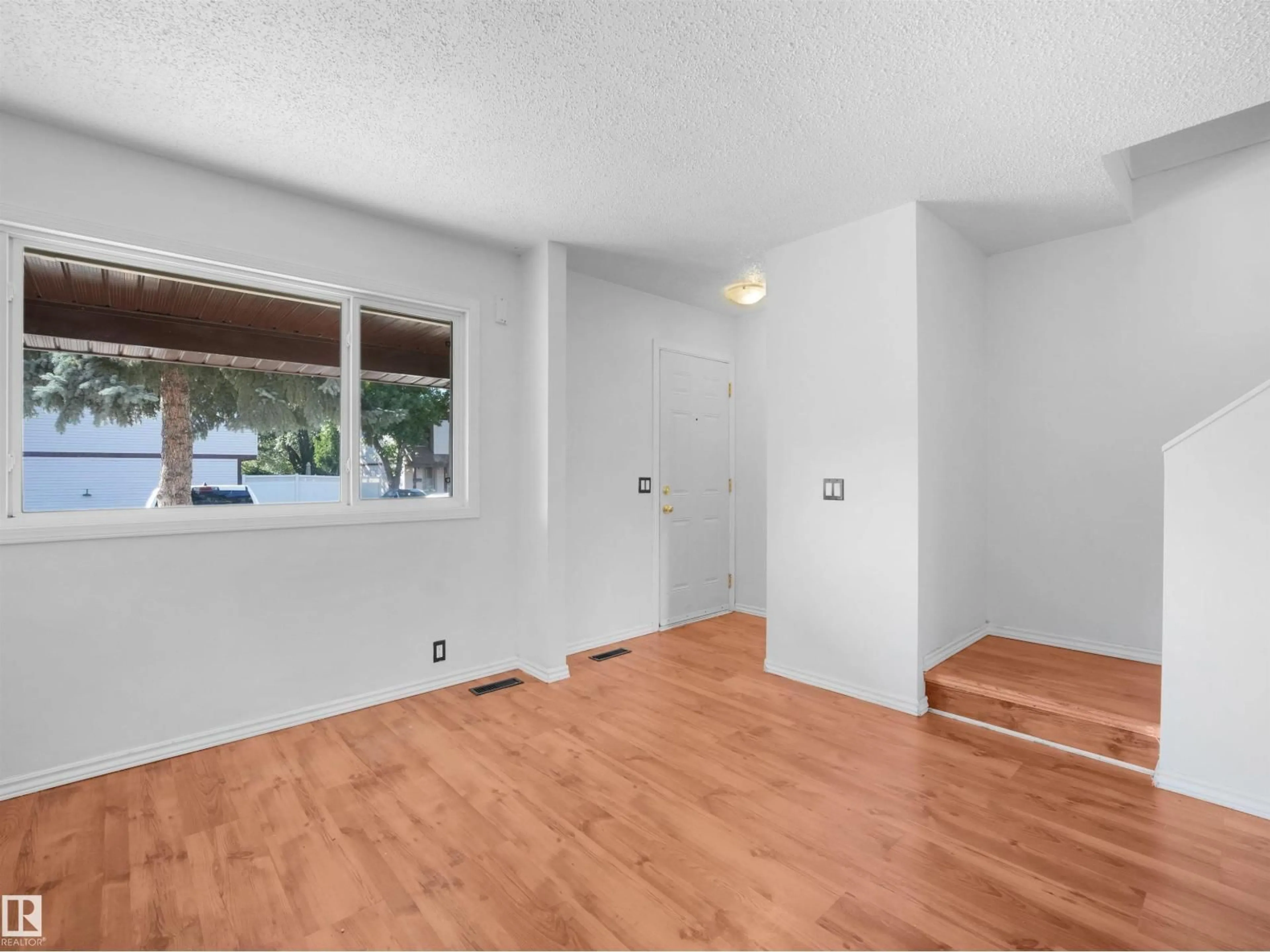 A pic of a room for #22 - 13833 30 ST, Edmonton Alberta T5Y2B2