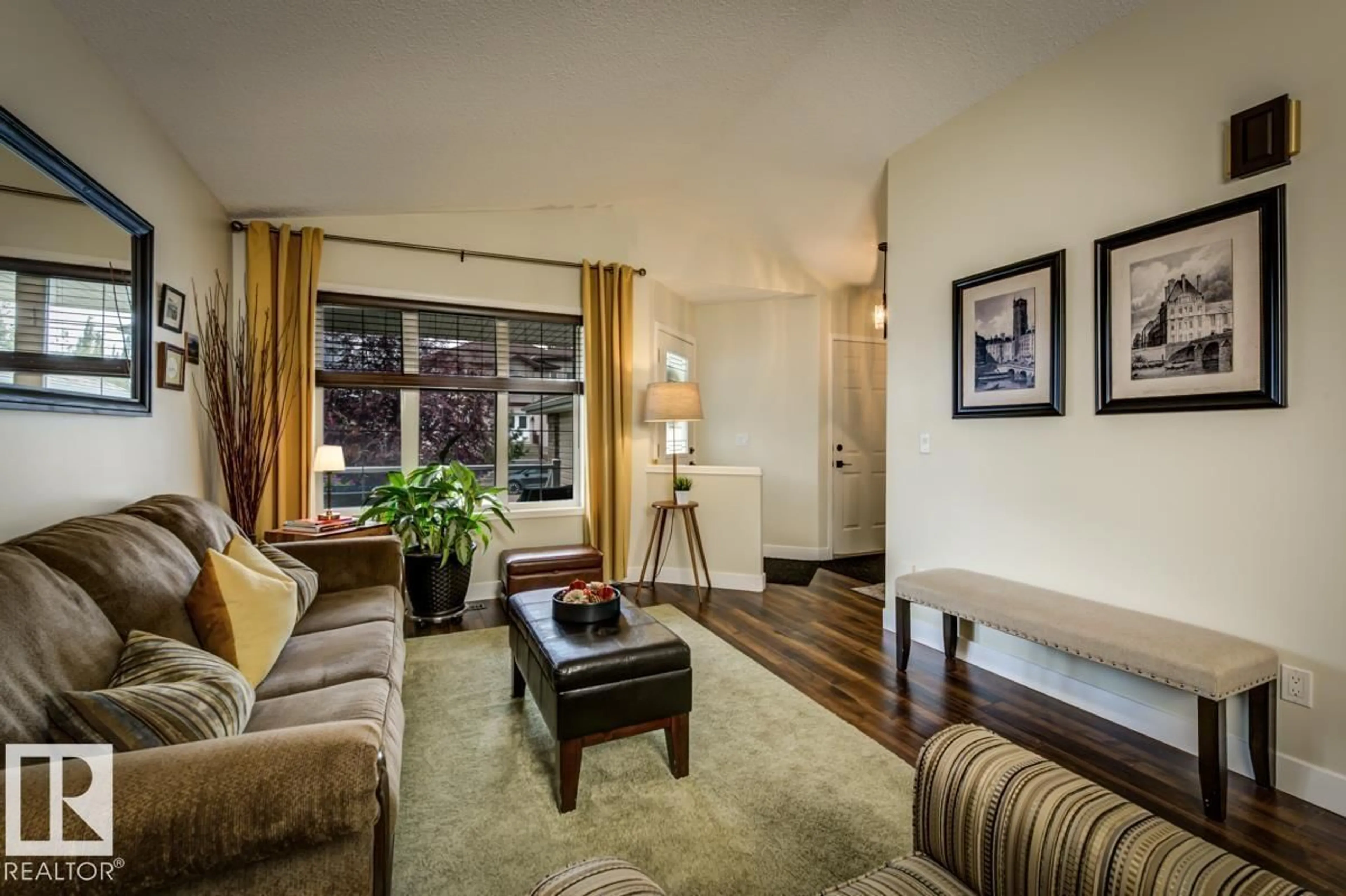 Living room with furniture, unknown for 3 RUE BRUNELLE, Beaumont Alberta T4X1P5