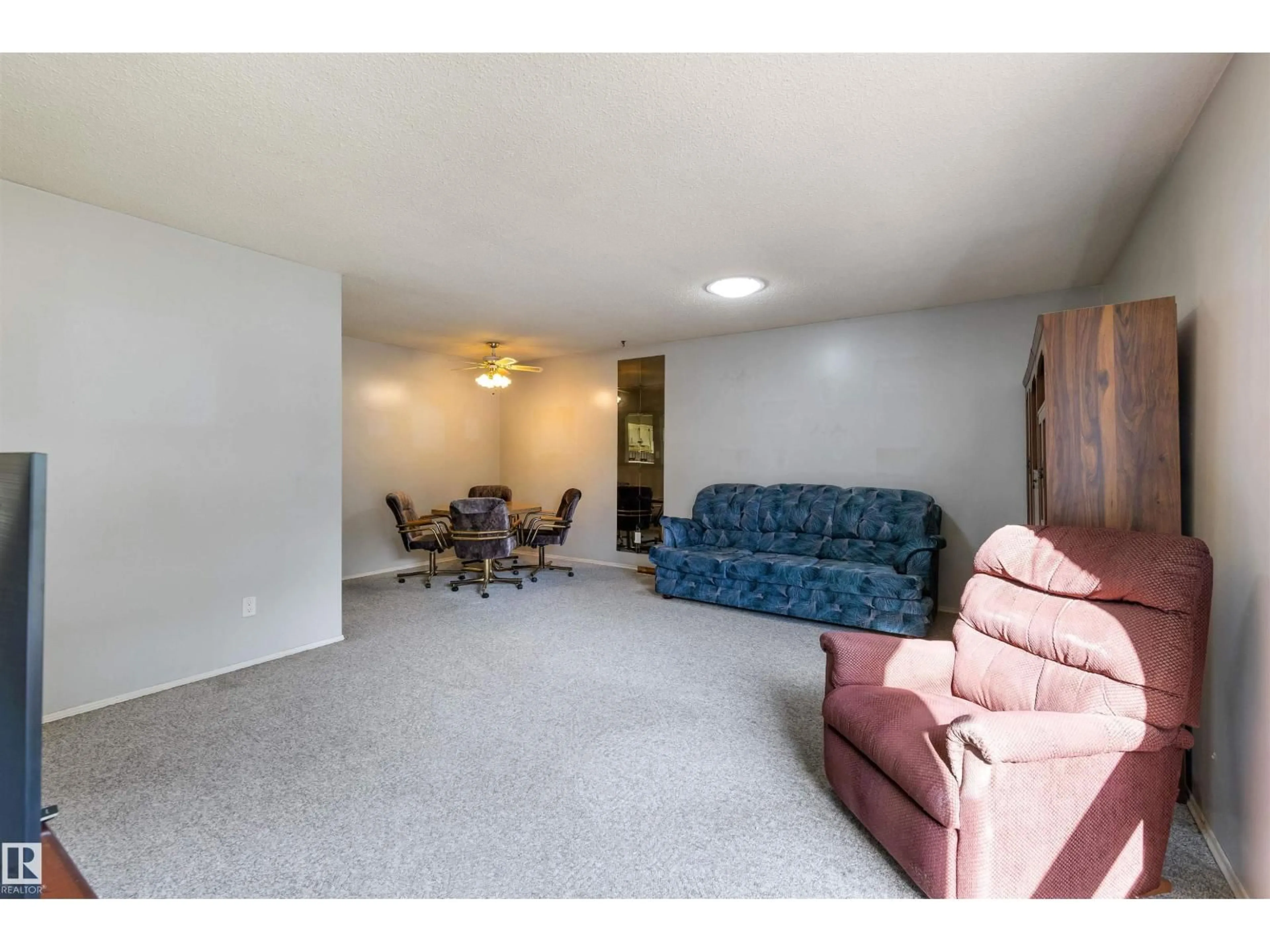 Living room with furniture, unknown for 31 GREENFIELD ES, St. Albert Alberta T8N2G2
