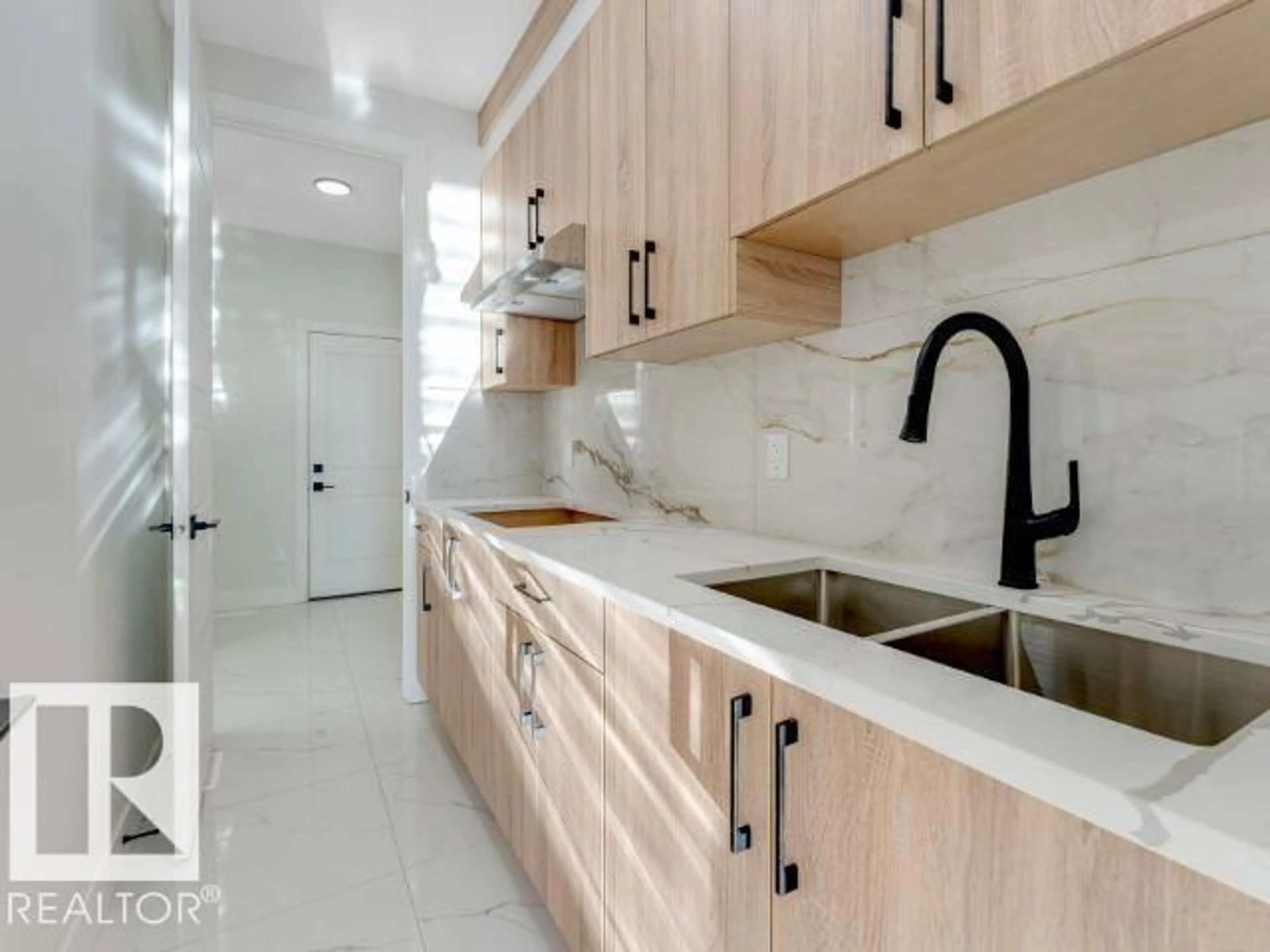 Contemporary kitchen, ceramic/tile floor for NW - 22620 85 AV, Edmonton Alberta T5T7Y8