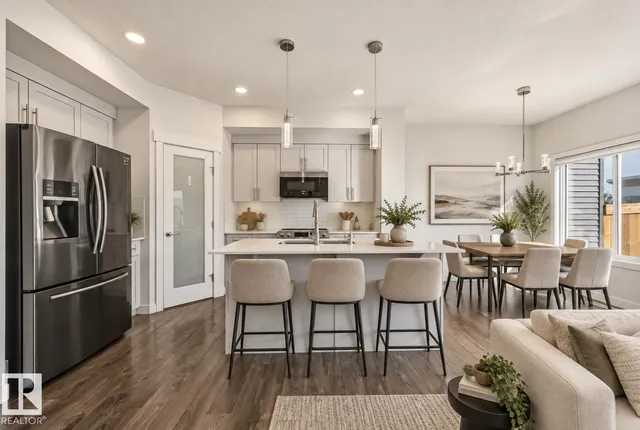 2424 KELLY CI, Edmonton 3