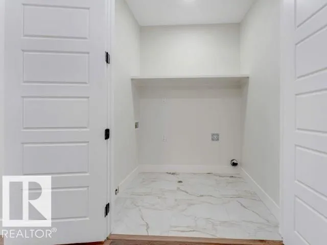 NW - 22538 83A AV, Edmonton 2