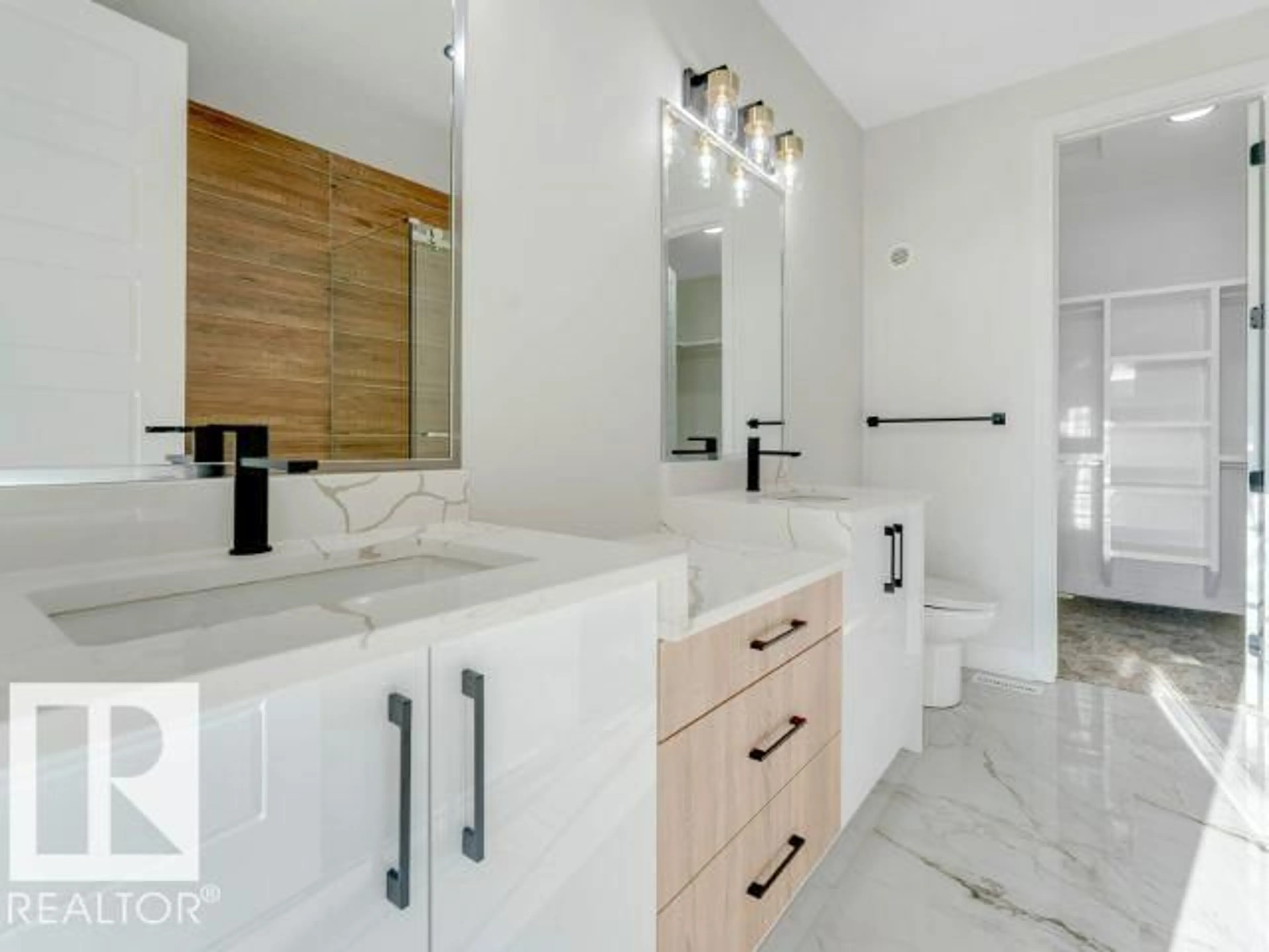 Contemporary bathroom, ceramic/tile floor for NW - 22538 83A AV, Edmonton Alberta T5T7Y8