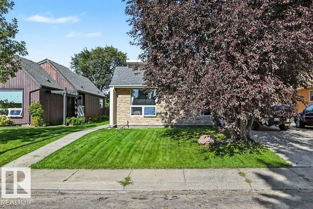 NW - 8708 25A AV, Edmonton 2