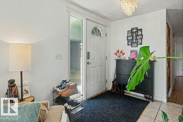 NW - 8708 25A AV, Edmonton 5