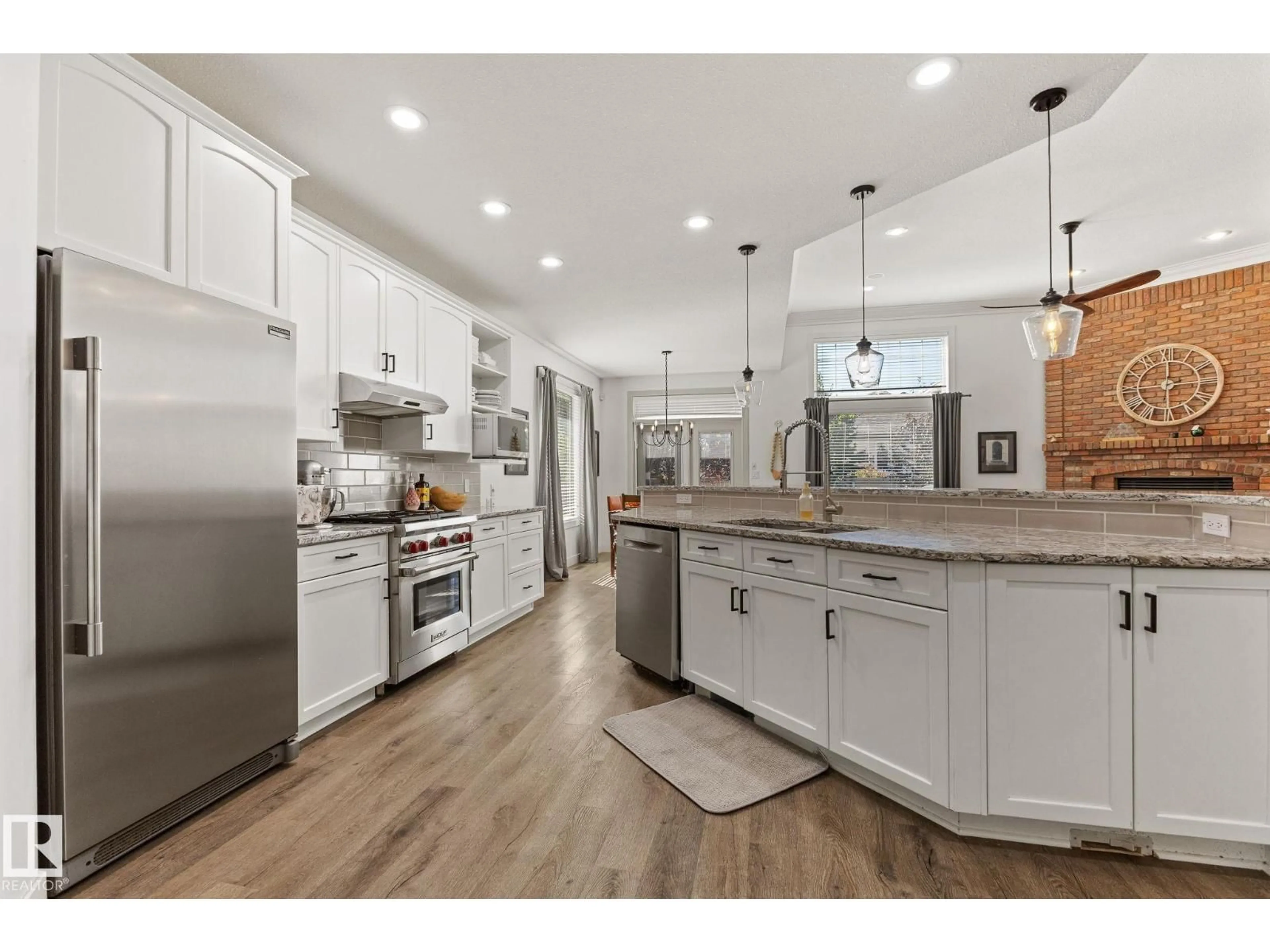 Open concept kitchen, unknown for 17 RIDGEROCK PT, Sherwood Park Alberta T8A6G5
