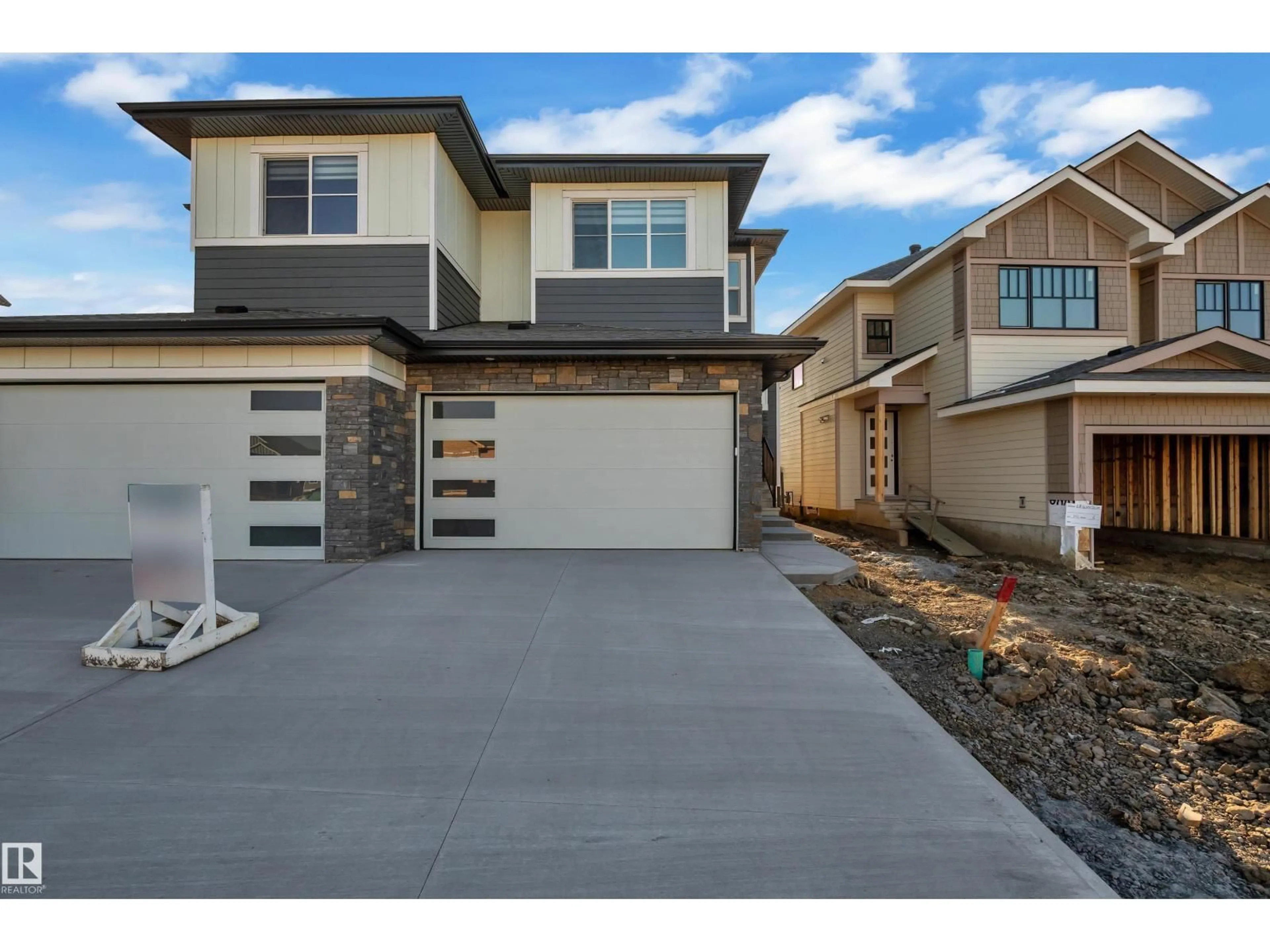 Unknown for 10 RAVENSHIRE WYND, Sherwood Park Alberta T8B0G2