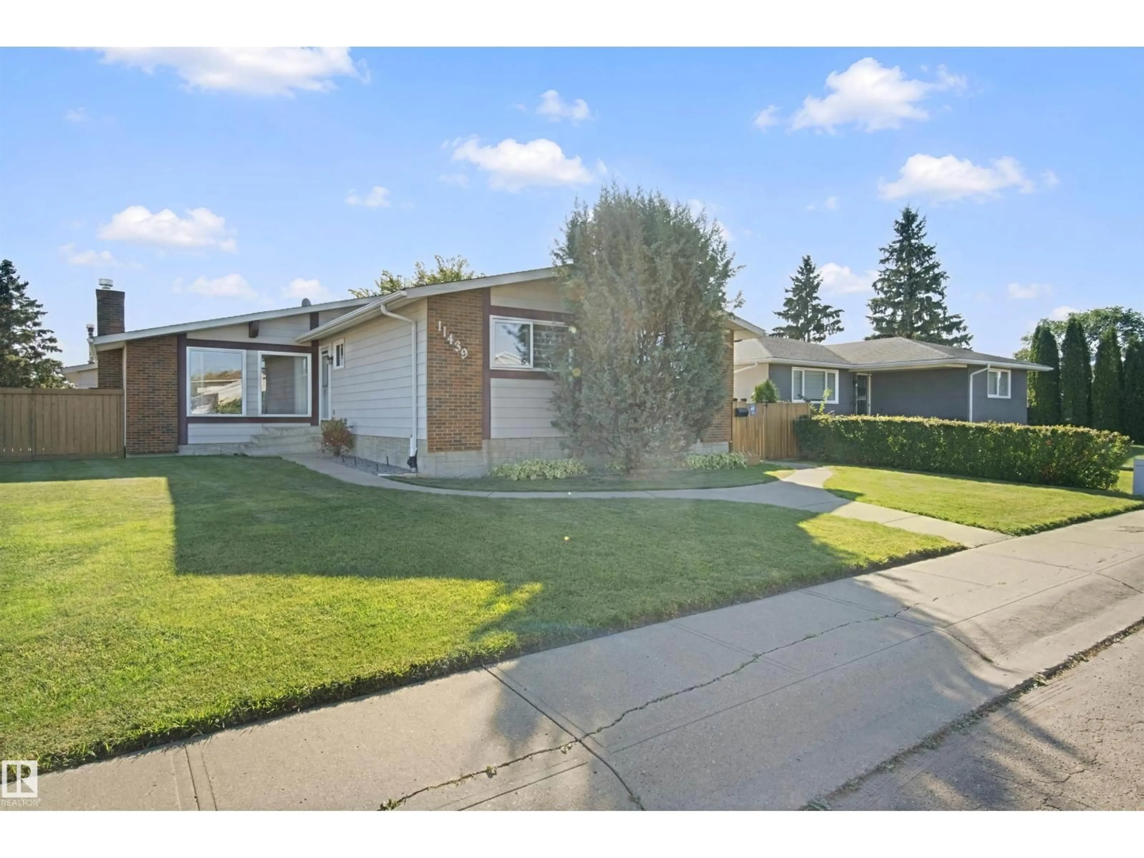 Unknown for NW - 11439 144 AV, Edmonton Alberta T5X1L7