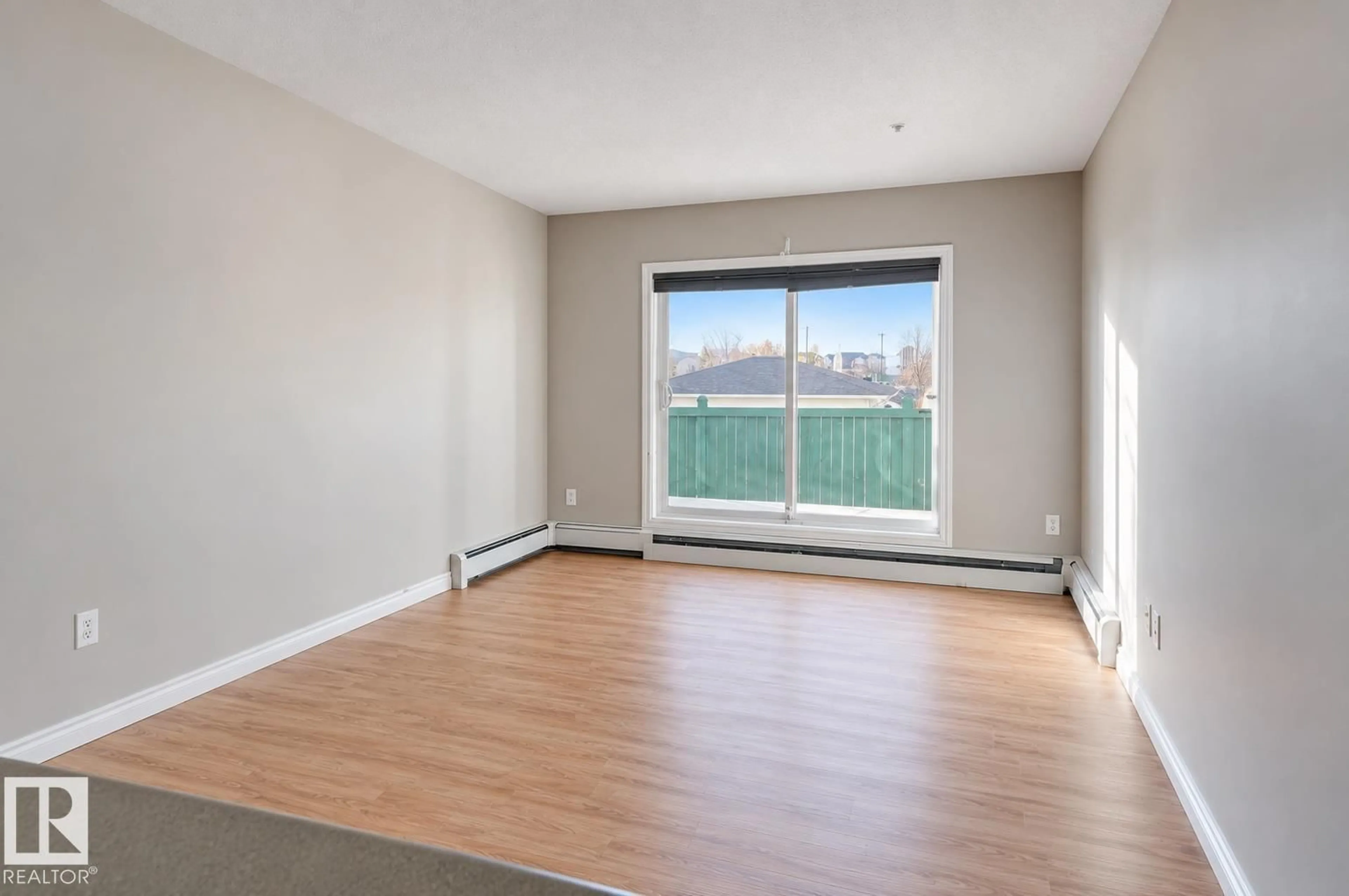 A pic of a room for 130 WOODSMERE CL, Fort Saskatchewan Alberta T8L4N9