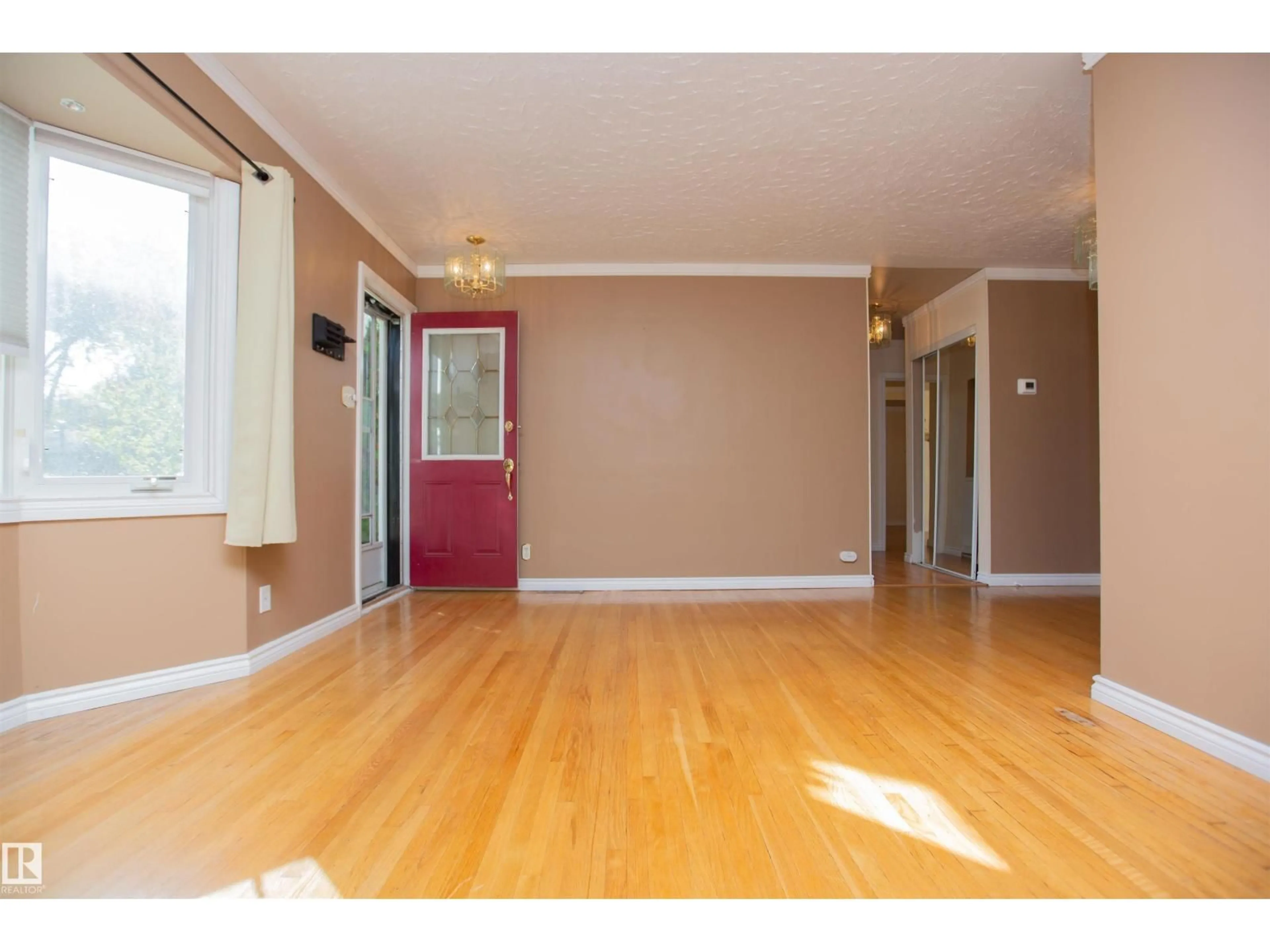 Unknown for NW - 13032 120 ST, Edmonton Alberta T5E5N9
