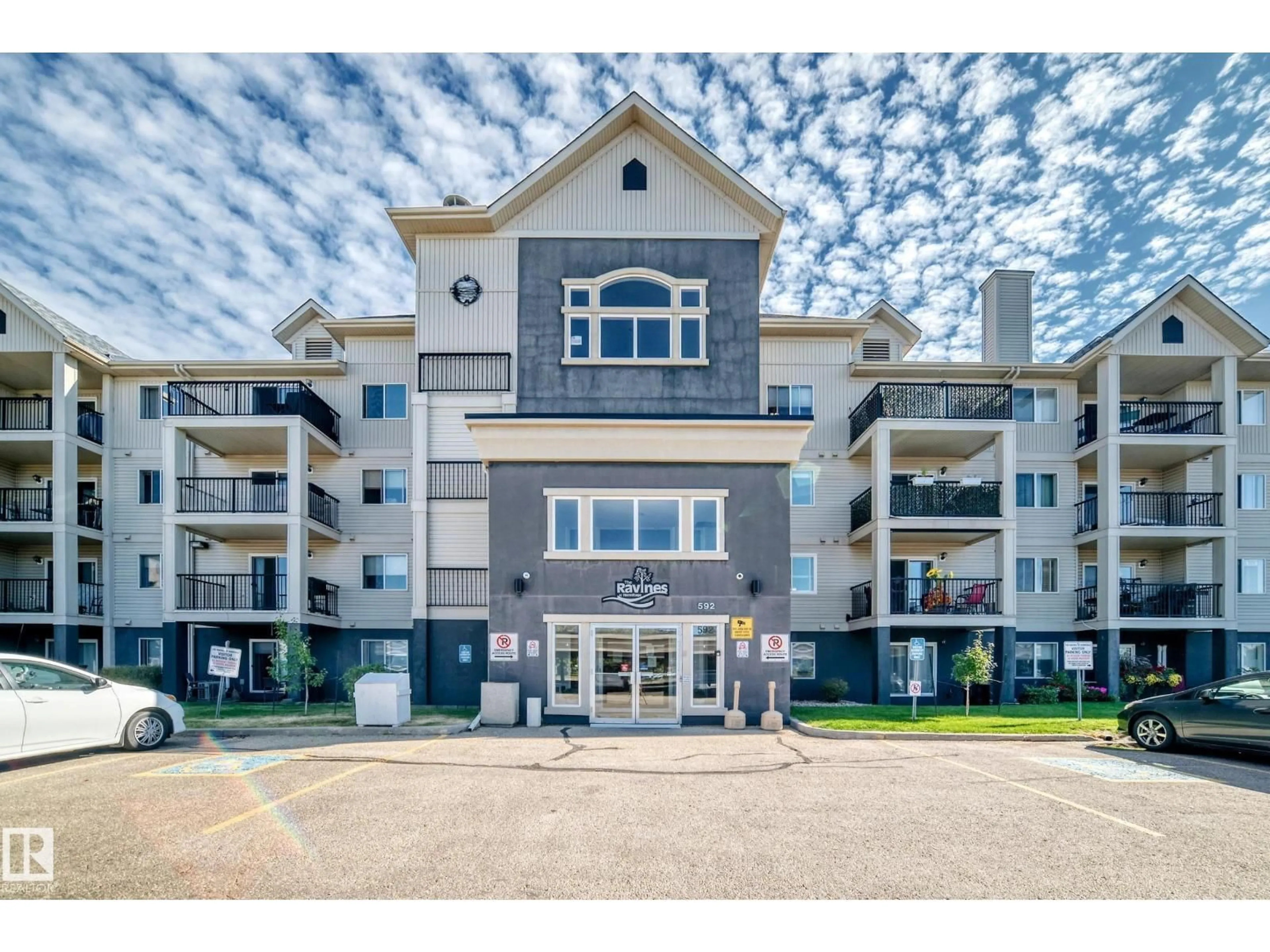 Unknown for 127 HOOKE RD NW, Edmonton Alberta T5A5H2