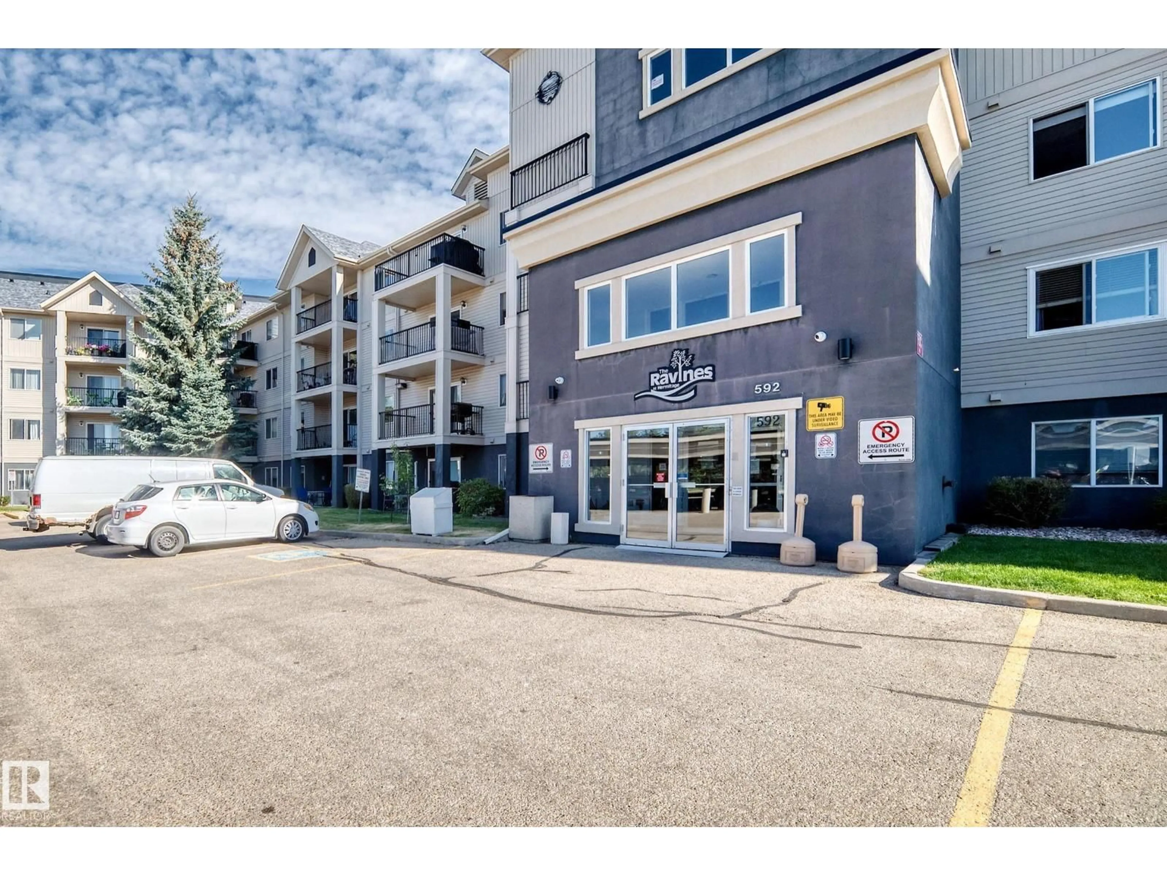 Unknown for 127 HOOKE RD NW, Edmonton Alberta T5A5H2