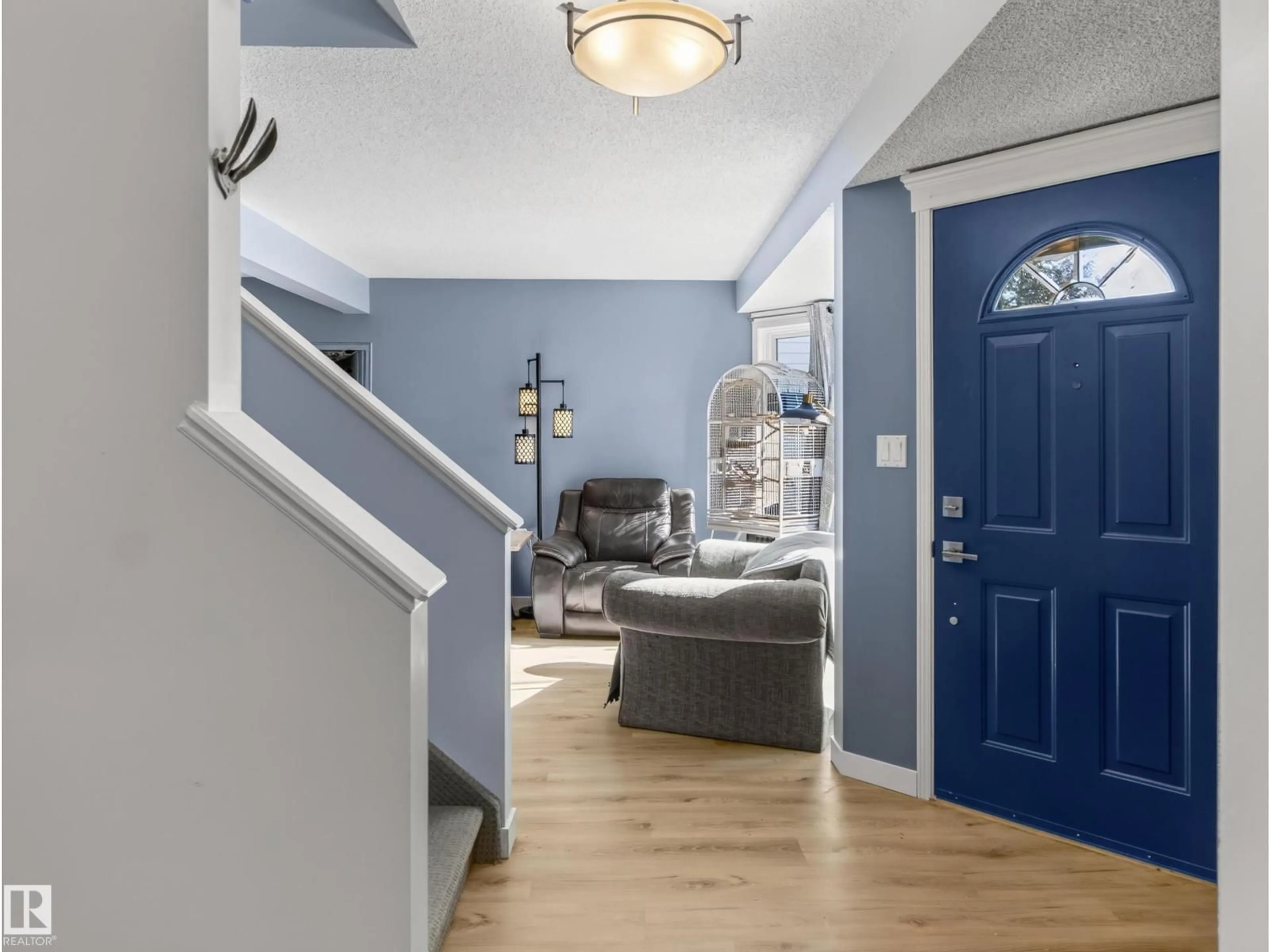 Indoor entryway for 137 DEER RIDGE DR, St. Albert Alberta T8N6G7