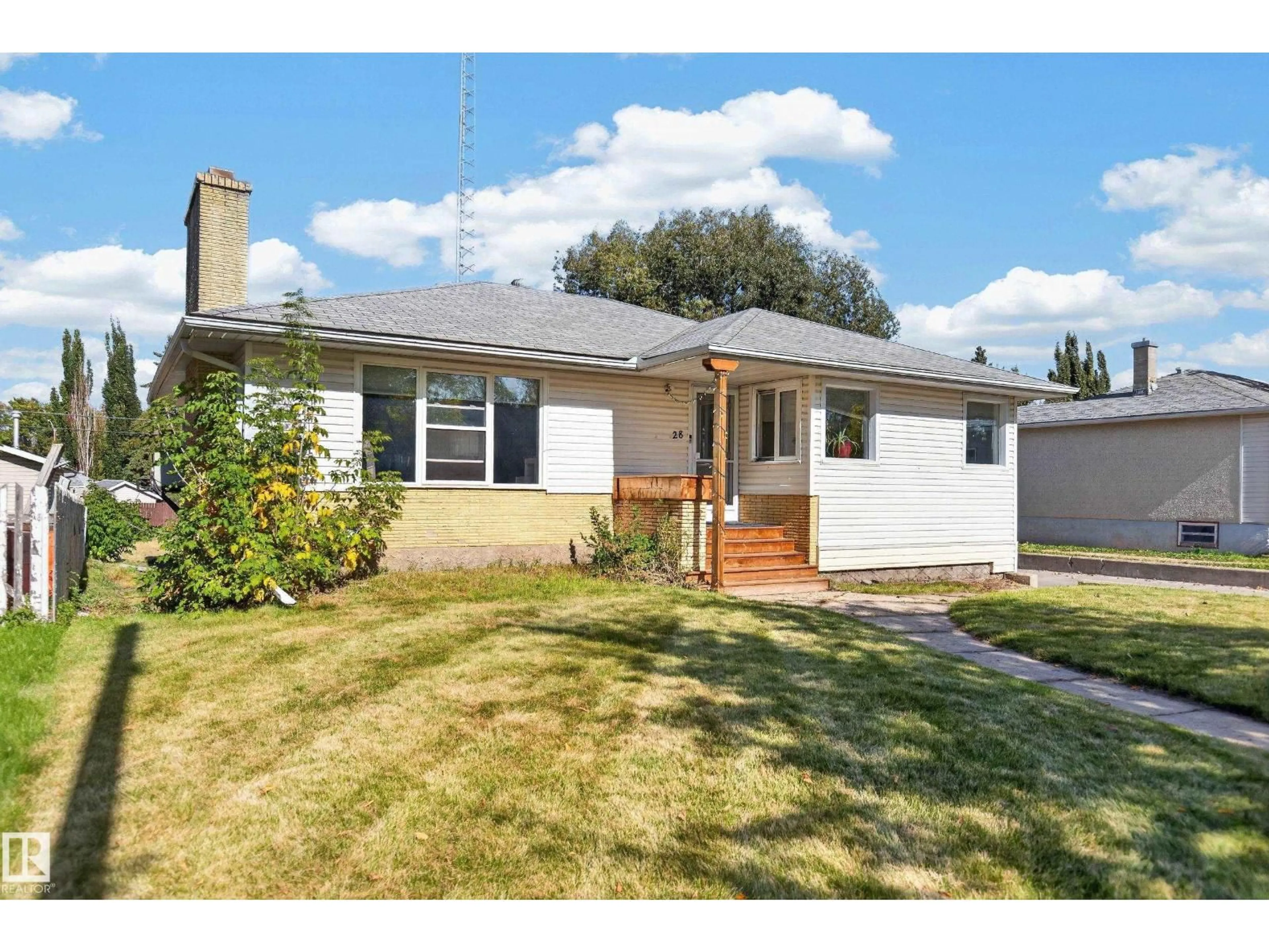 Home with vinyl exterior material, street for 28 SASKATCHEWAN, Devon Alberta T9G1Y4