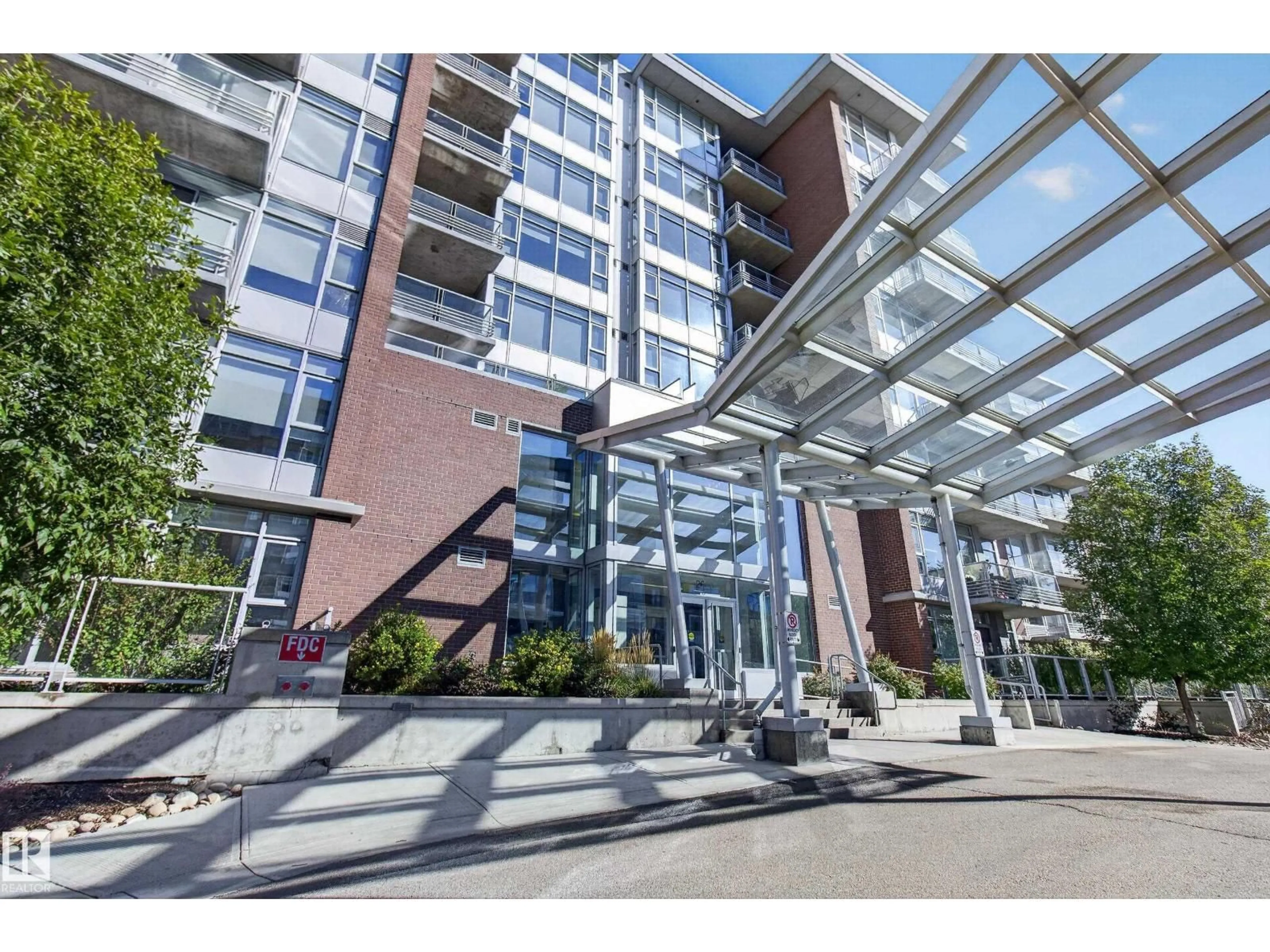 Indoor foyer for #807 - 2606 109 ST NW, Edmonton Alberta T6J3S9