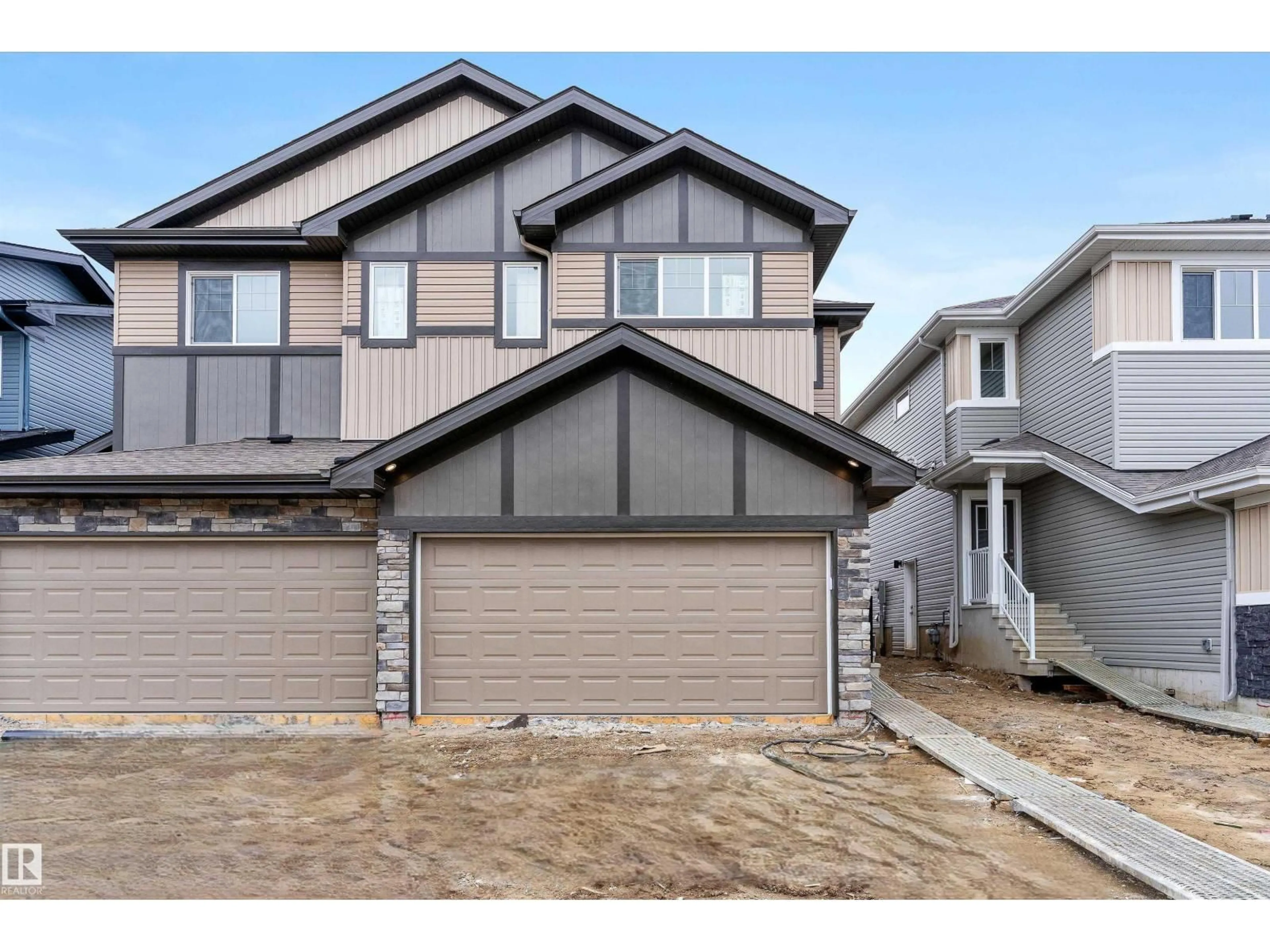 Unknown for 924 18 AV, Edmonton Alberta T6T2X4